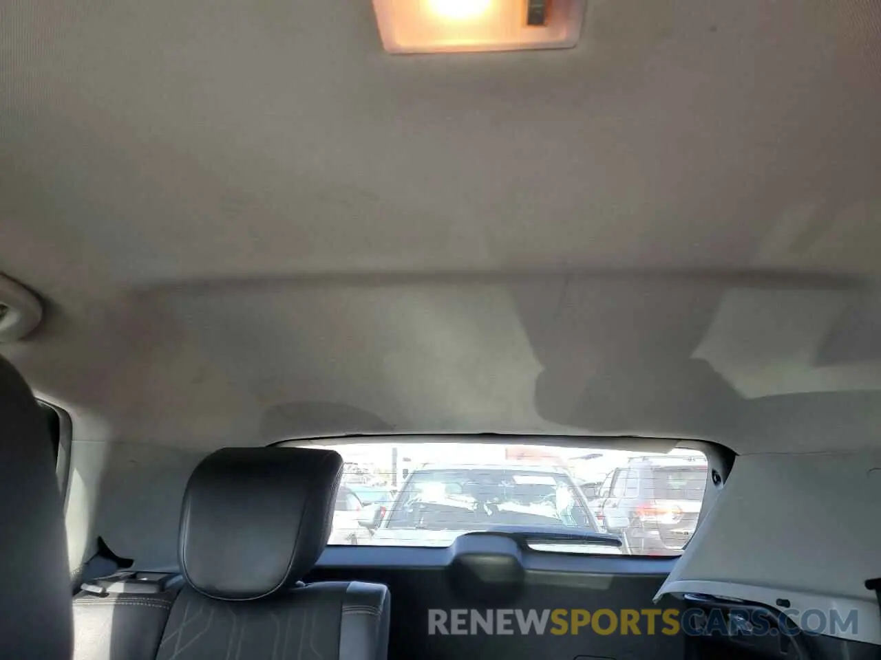 10 Photograph of a damaged car KL7CJLSB0KB902386 CHEVROLET TRAX 2019
