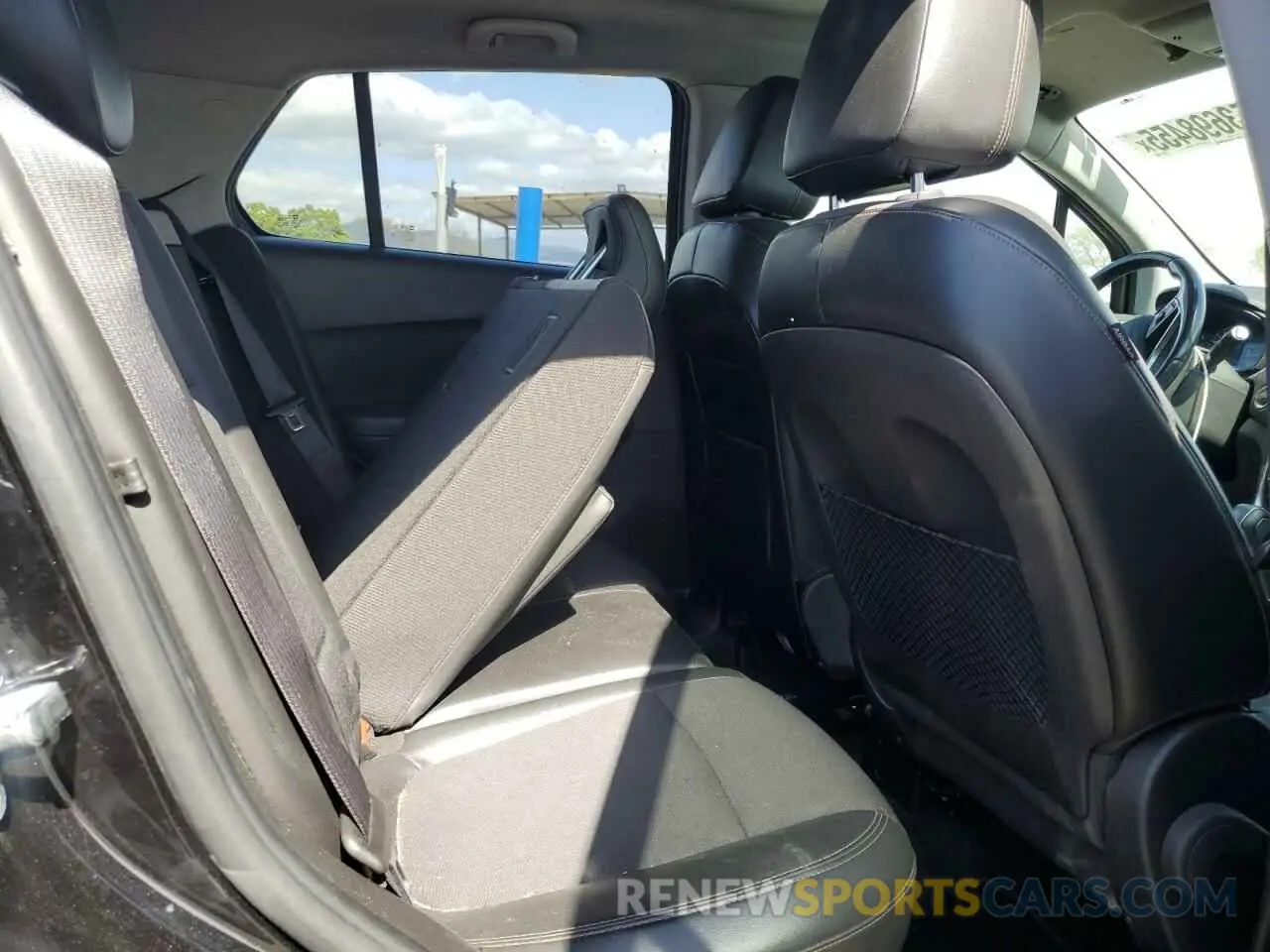 11 Photograph of a damaged car KL7CJLSB0KB902386 CHEVROLET TRAX 2019
