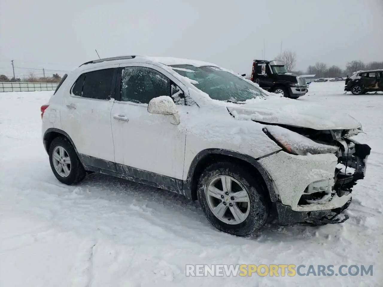 4 Photograph of a damaged car KL7CJLSB0KB916434 CHEVROLET TRAX 2019
