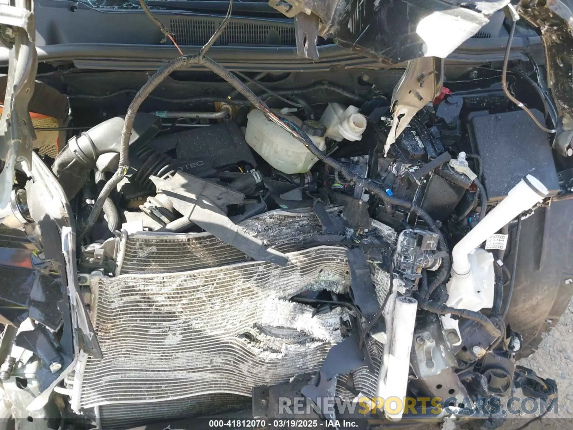 10 Photograph of a damaged car KL7CJLSB1KB789483 CHEVROLET TRAX 2019