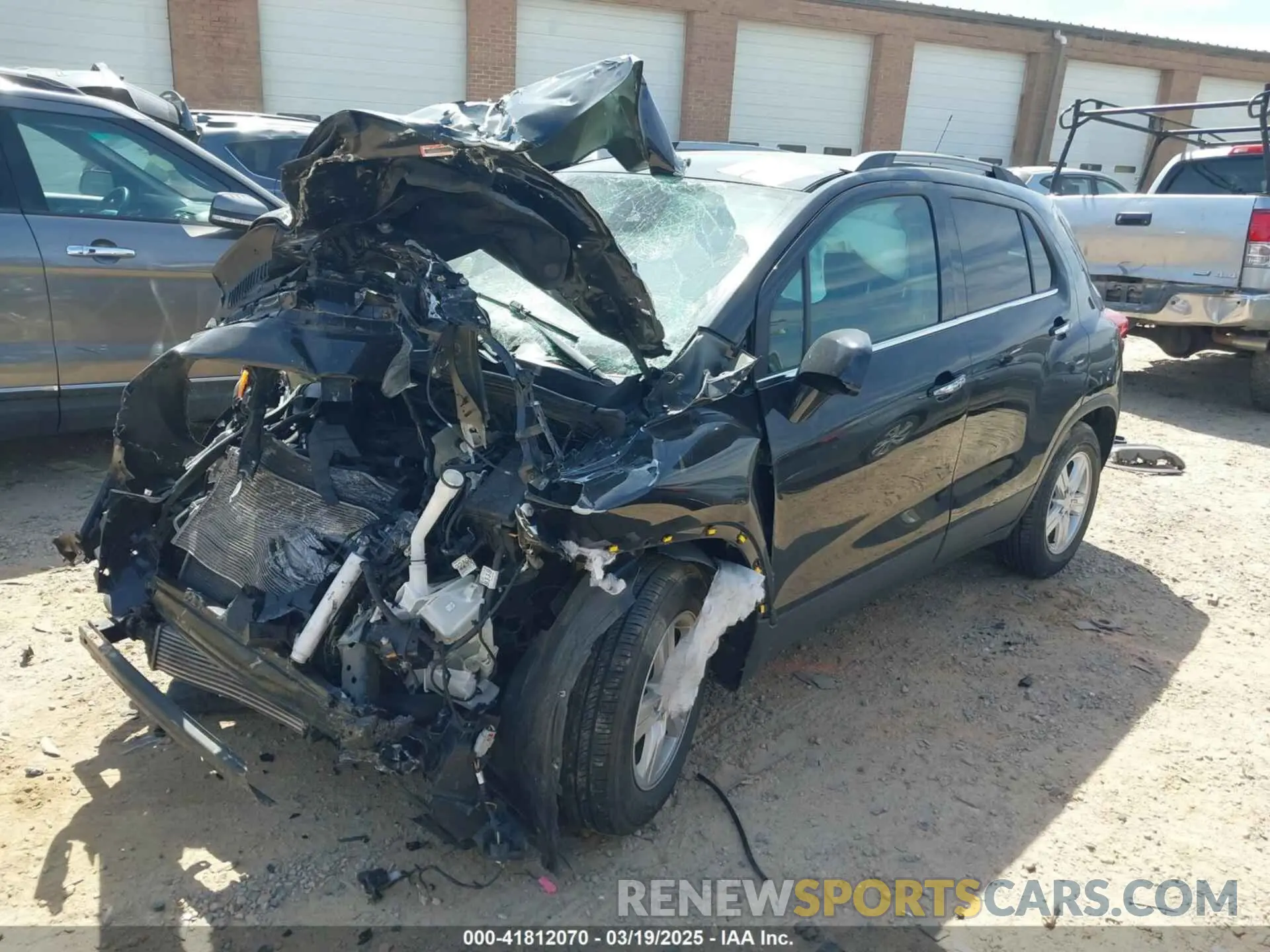 2 Photograph of a damaged car KL7CJLSB1KB789483 CHEVROLET TRAX 2019
