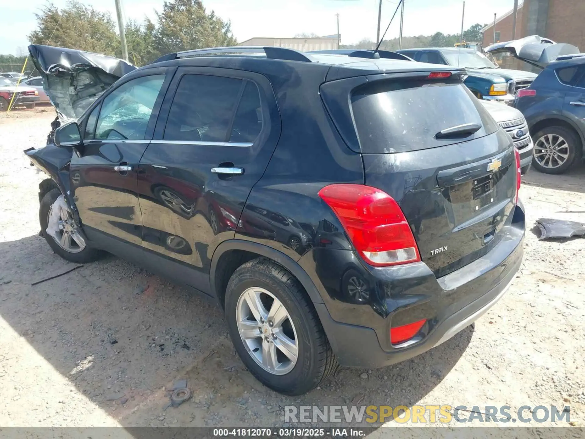 3 Photograph of a damaged car KL7CJLSB1KB789483 CHEVROLET TRAX 2019