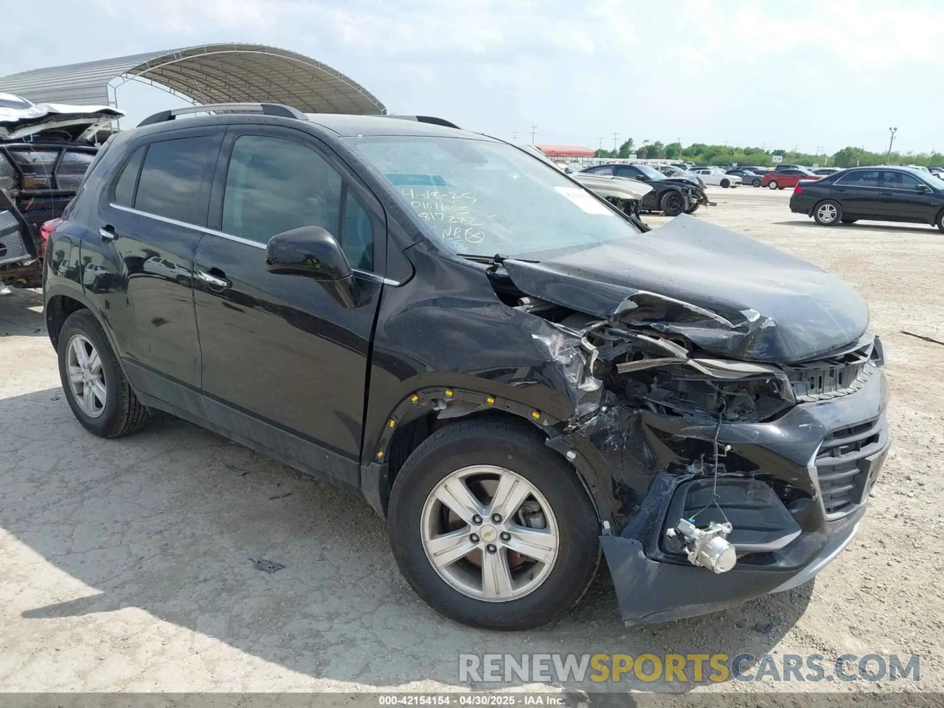 1 Photograph of a damaged car KL7CJLSB1KB817282 CHEVROLET TRAX 2019