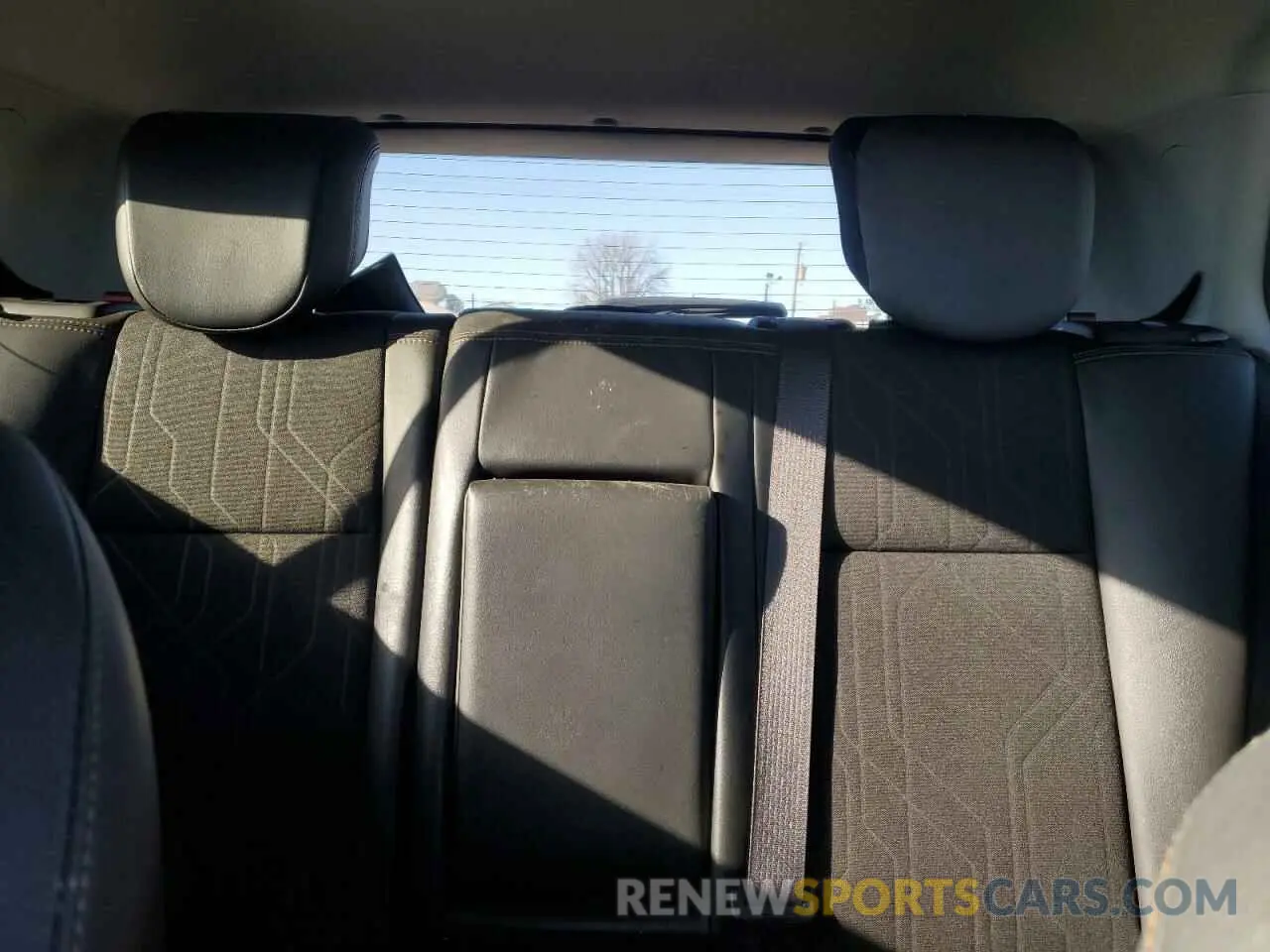 10 Photograph of a damaged car KL7CJLSB1KB828282 CHEVROLET TRAX 2019