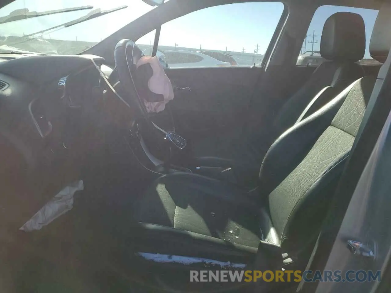 7 Photograph of a damaged car KL7CJLSB1KB828282 CHEVROLET TRAX 2019