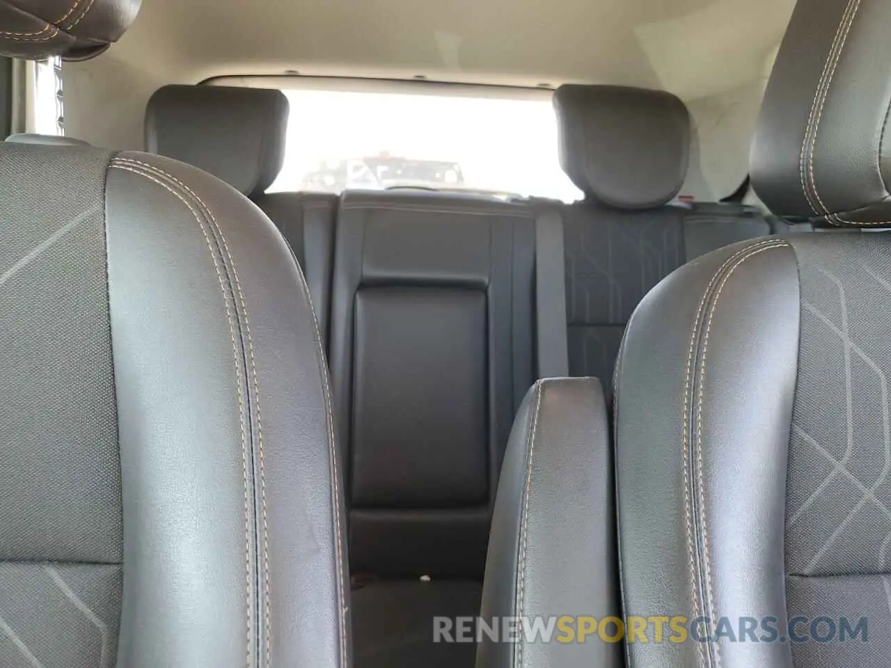 10 Photograph of a damaged car KL7CJLSB1KB870158 CHEVROLET TRAX 2019