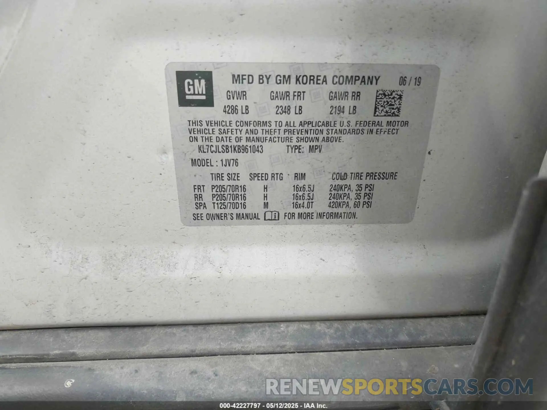 9 Photograph of a damaged car KL7CJLSB1KB961043 CHEVROLET TRAX 2019
