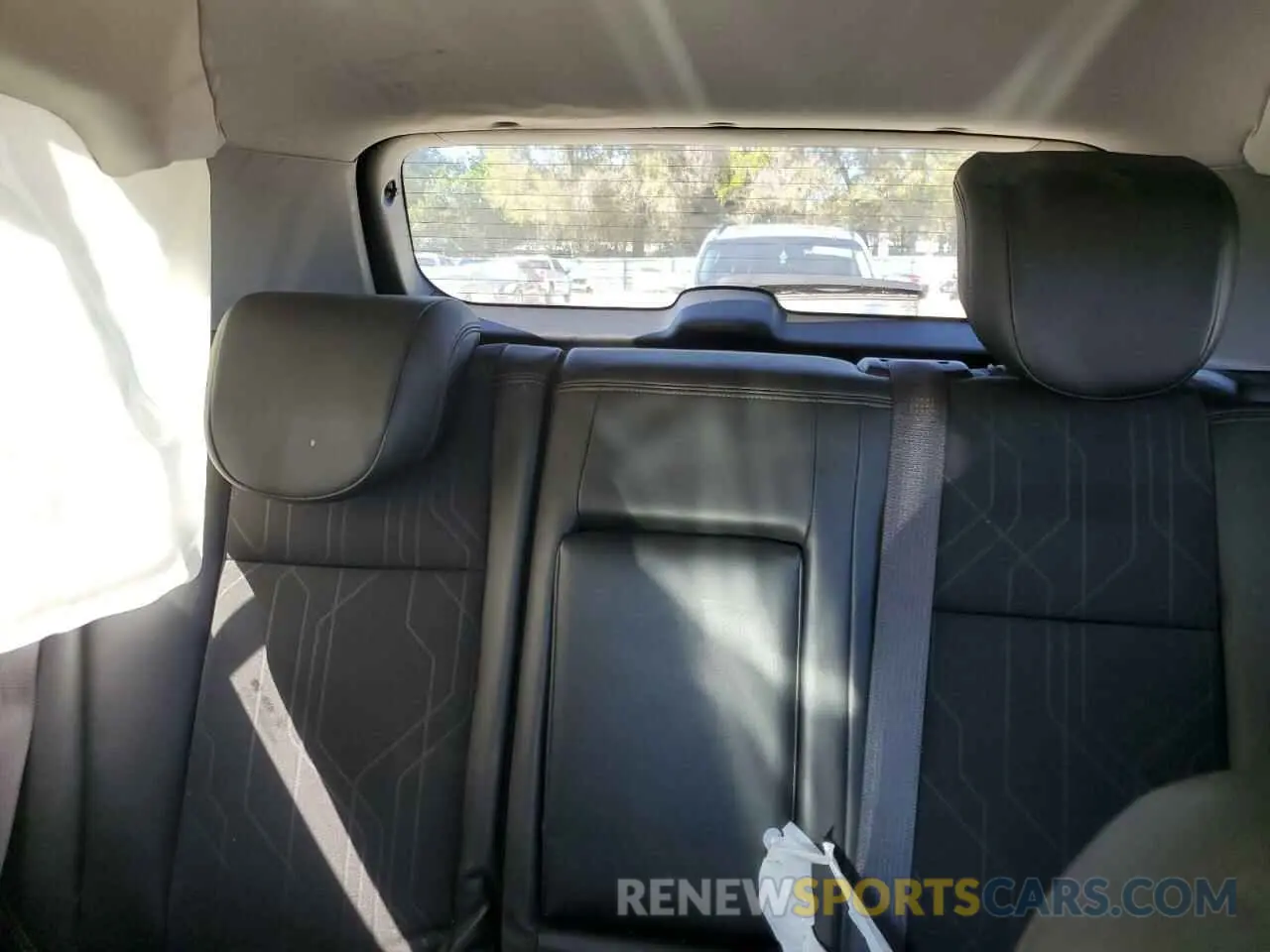 10 Photograph of a damaged car KL7CJLSB2KB792764 CHEVROLET TRAX 2019