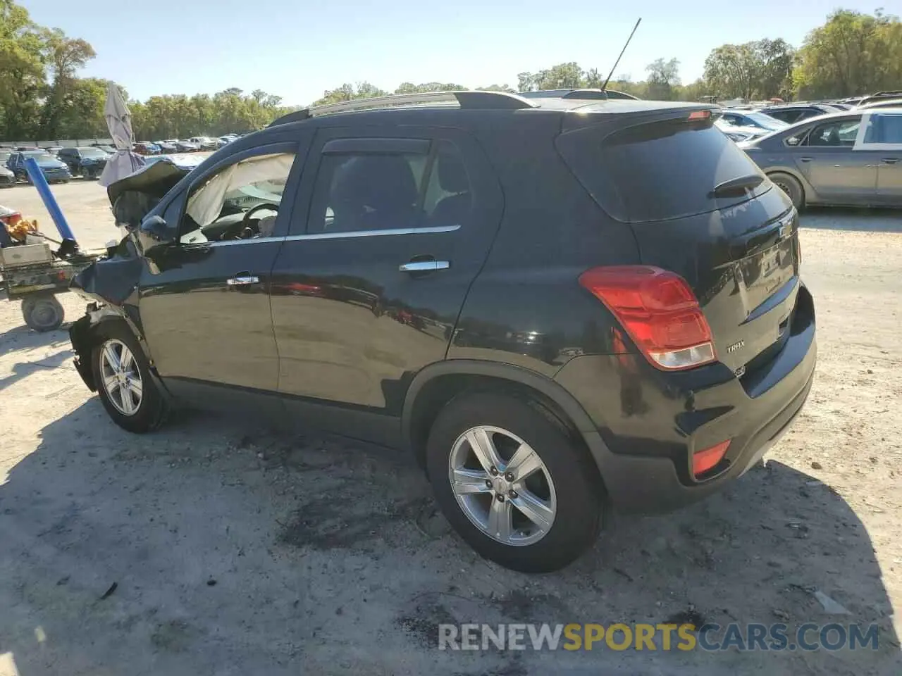 2 Photograph of a damaged car KL7CJLSB2KB792764 CHEVROLET TRAX 2019