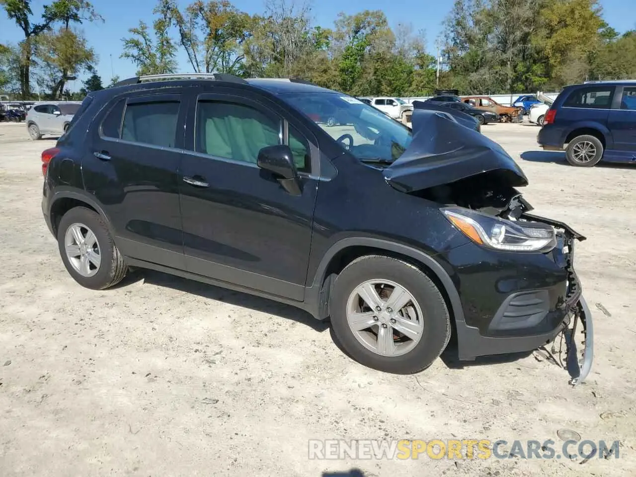 4 Photograph of a damaged car KL7CJLSB2KB792764 CHEVROLET TRAX 2019