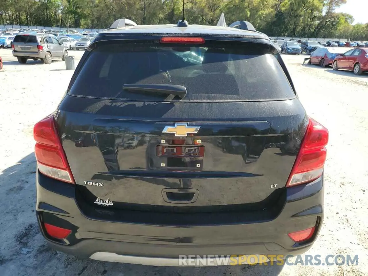 6 Photograph of a damaged car KL7CJLSB2KB792764 CHEVROLET TRAX 2019