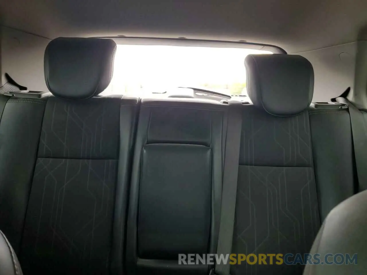 10 Photograph of a damaged car KL7CJLSB2KB940038 CHEVROLET TRAX 2019