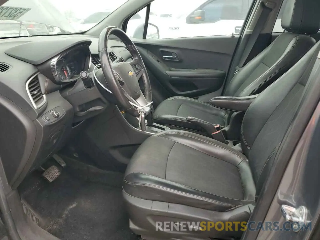 7 Photograph of a damaged car KL7CJLSB2KB940038 CHEVROLET TRAX 2019