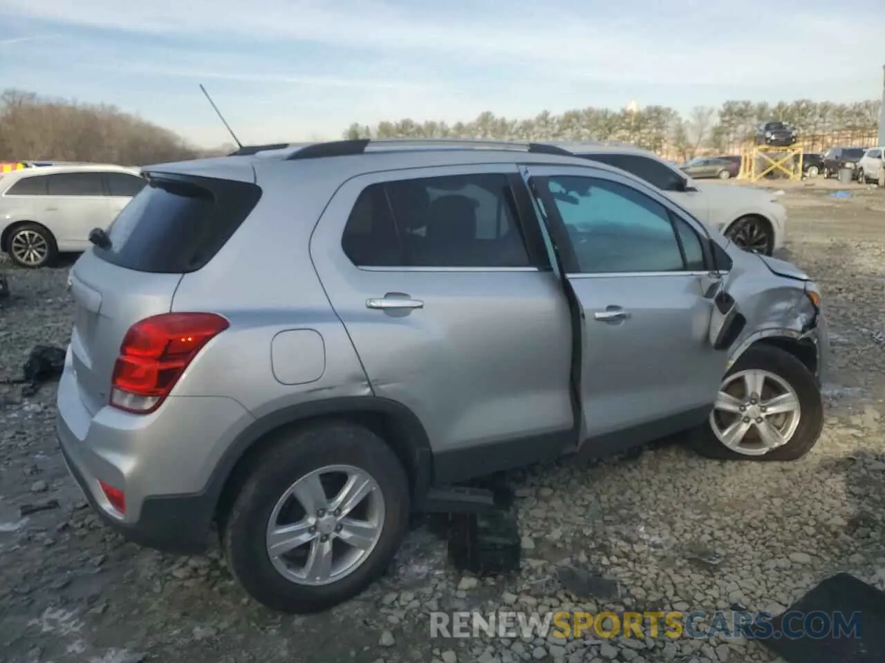 3 Photograph of a damaged car KL7CJLSB3KB719631 CHEVROLET TRAX 2019