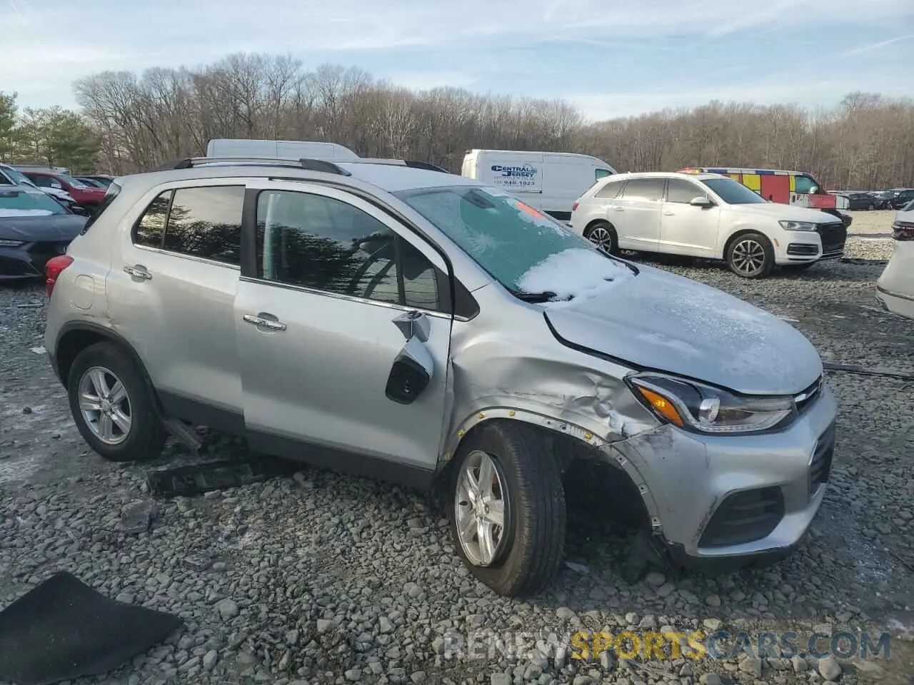 4 Photograph of a damaged car KL7CJLSB3KB719631 CHEVROLET TRAX 2019