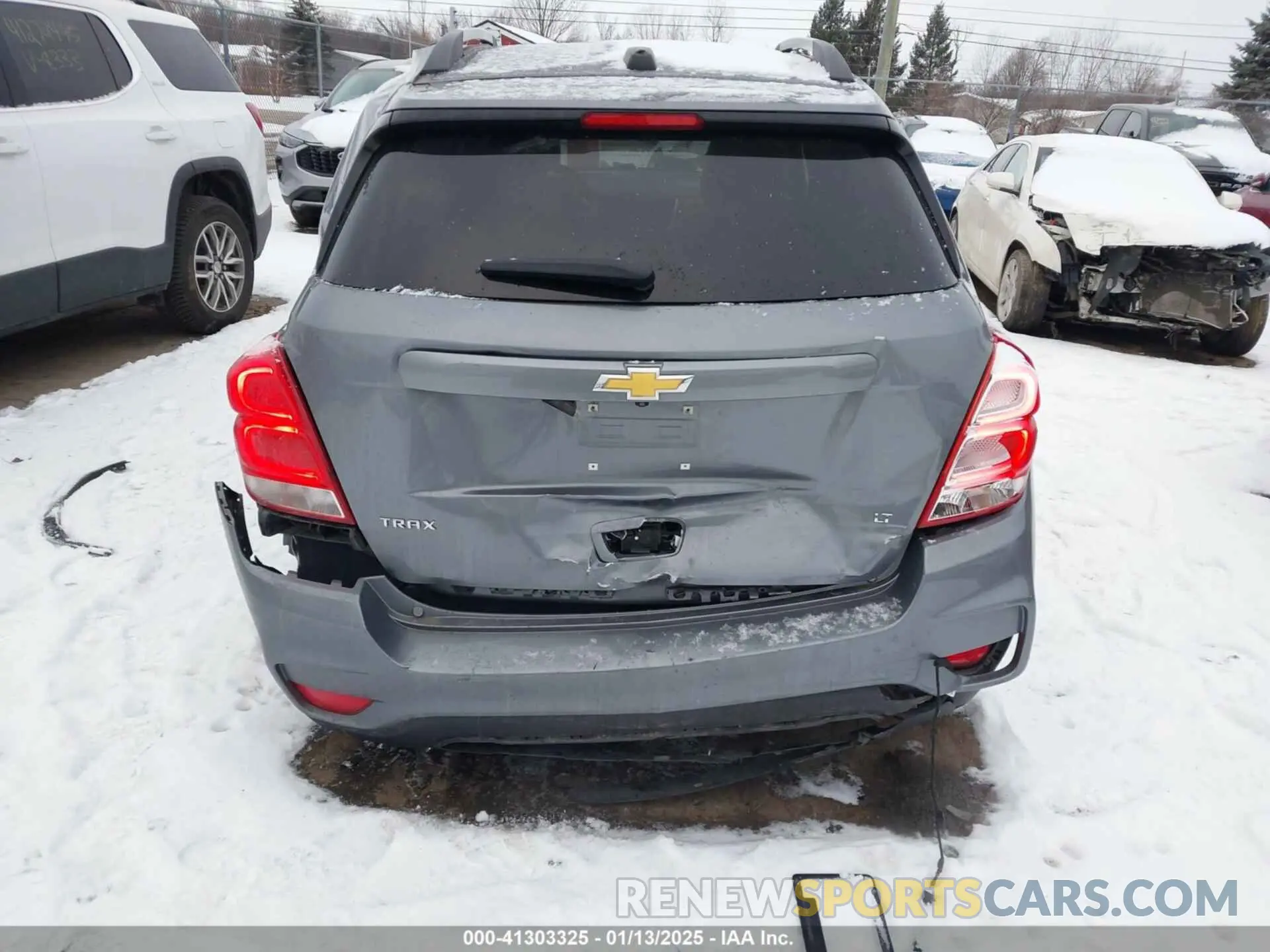 16 Photograph of a damaged car KL7CJLSB3KB848355 CHEVROLET TRAX 2019