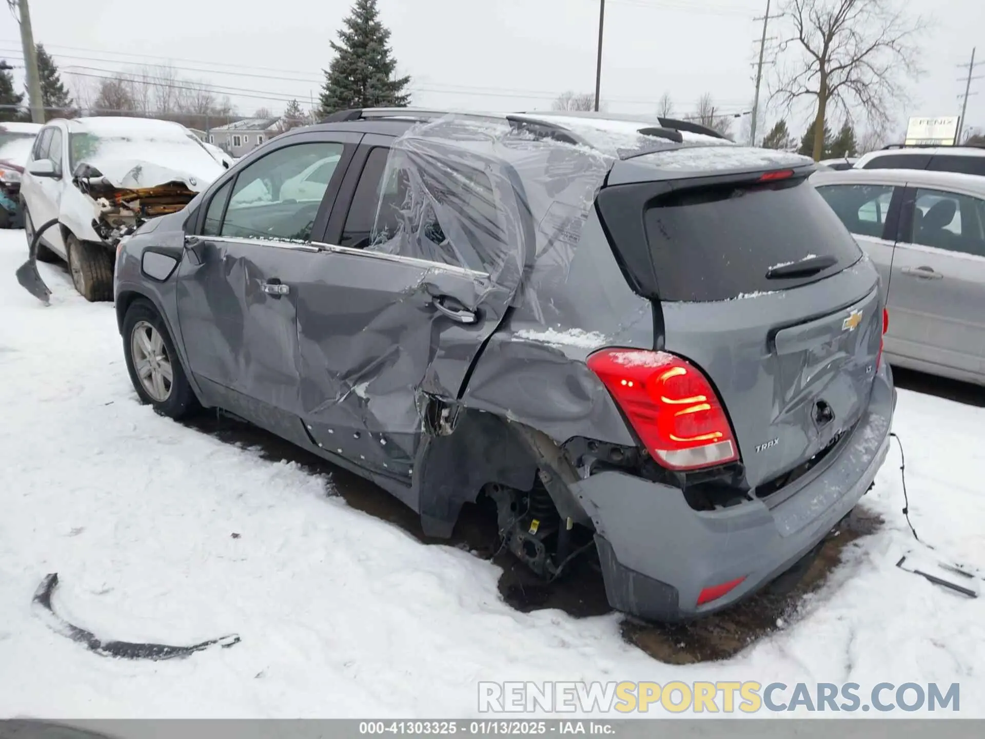 3 Photograph of a damaged car KL7CJLSB3KB848355 CHEVROLET TRAX 2019