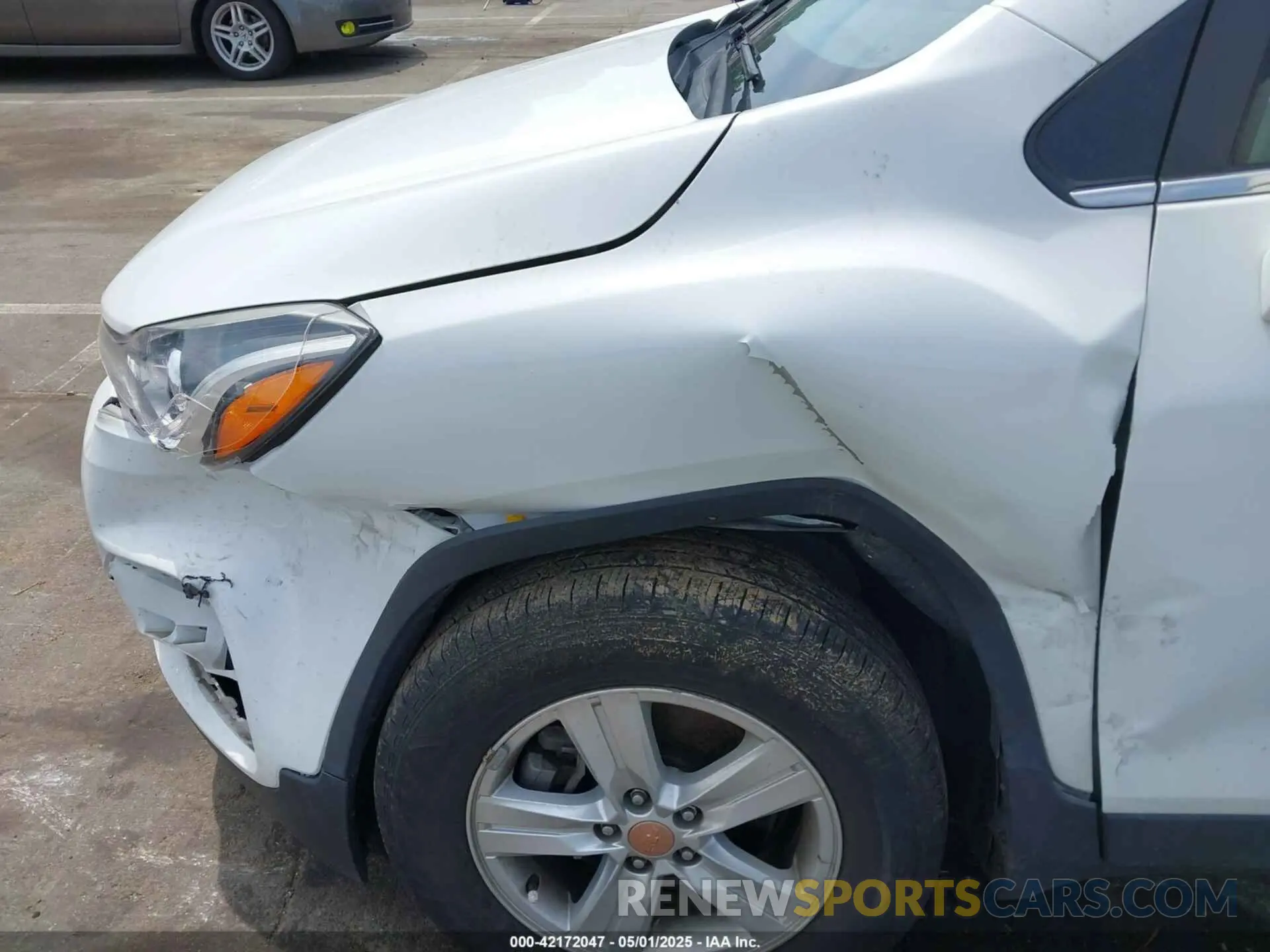 6 Photograph of a damaged car KL7CJLSB3KB873868 CHEVROLET TRAX 2019