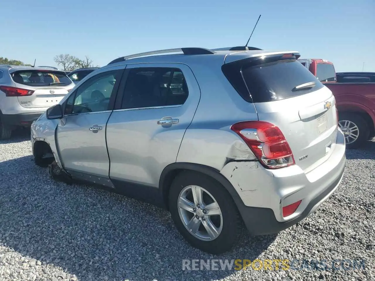 2 Photograph of a damaged car KL7CJLSB4KB751312 CHEVROLET TRAX 2019