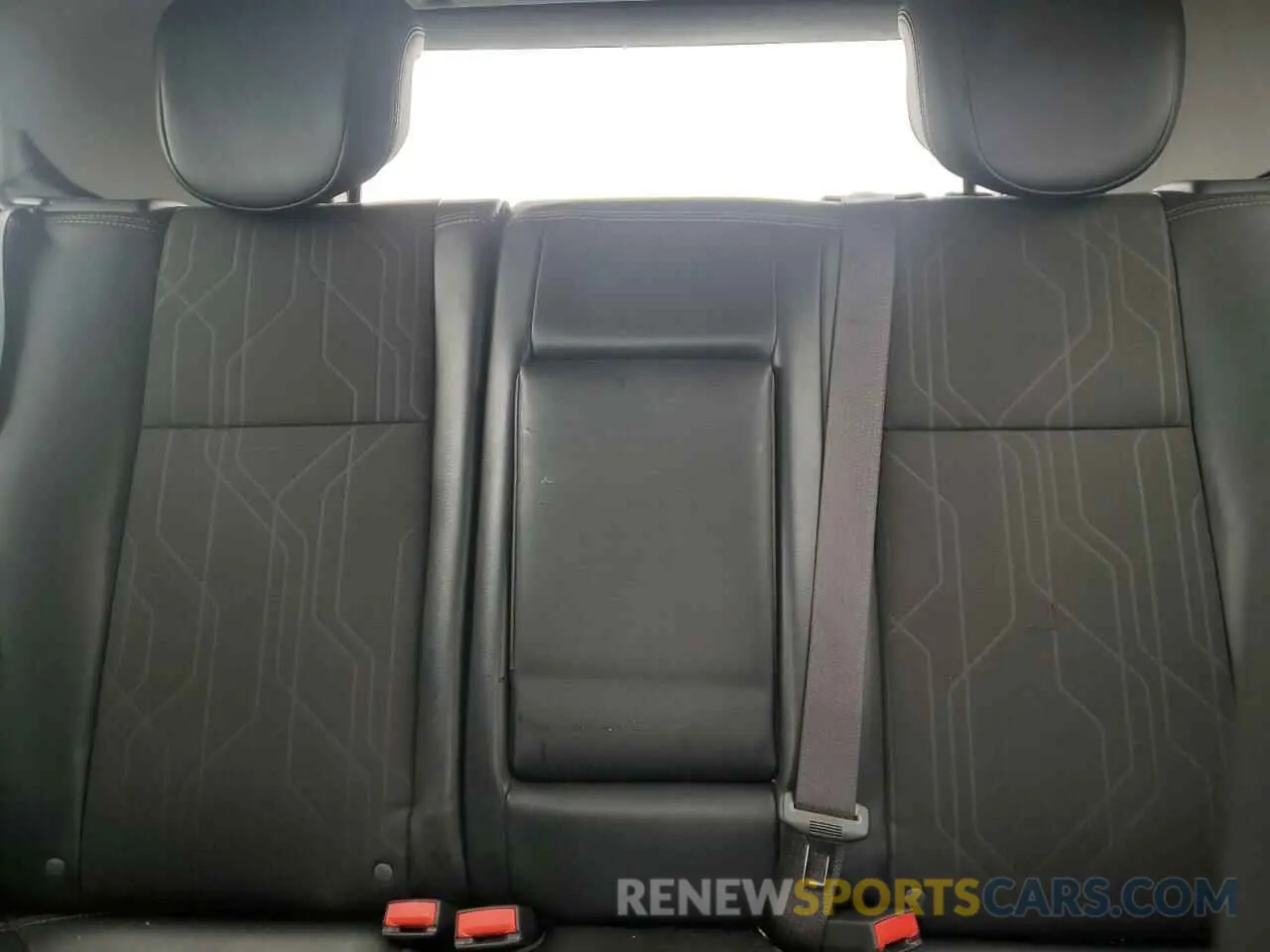 10 Photograph of a damaged car KL7CJLSB4KB753254 CHEVROLET TRAX 2019