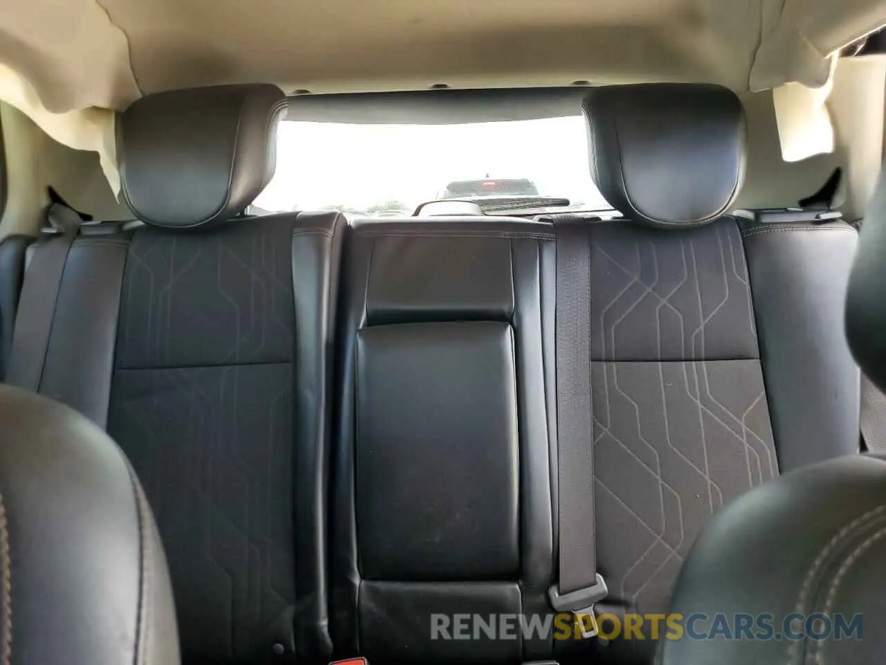 10 Photograph of a damaged car KL7CJLSB4KB928618 CHEVROLET TRAX 2019