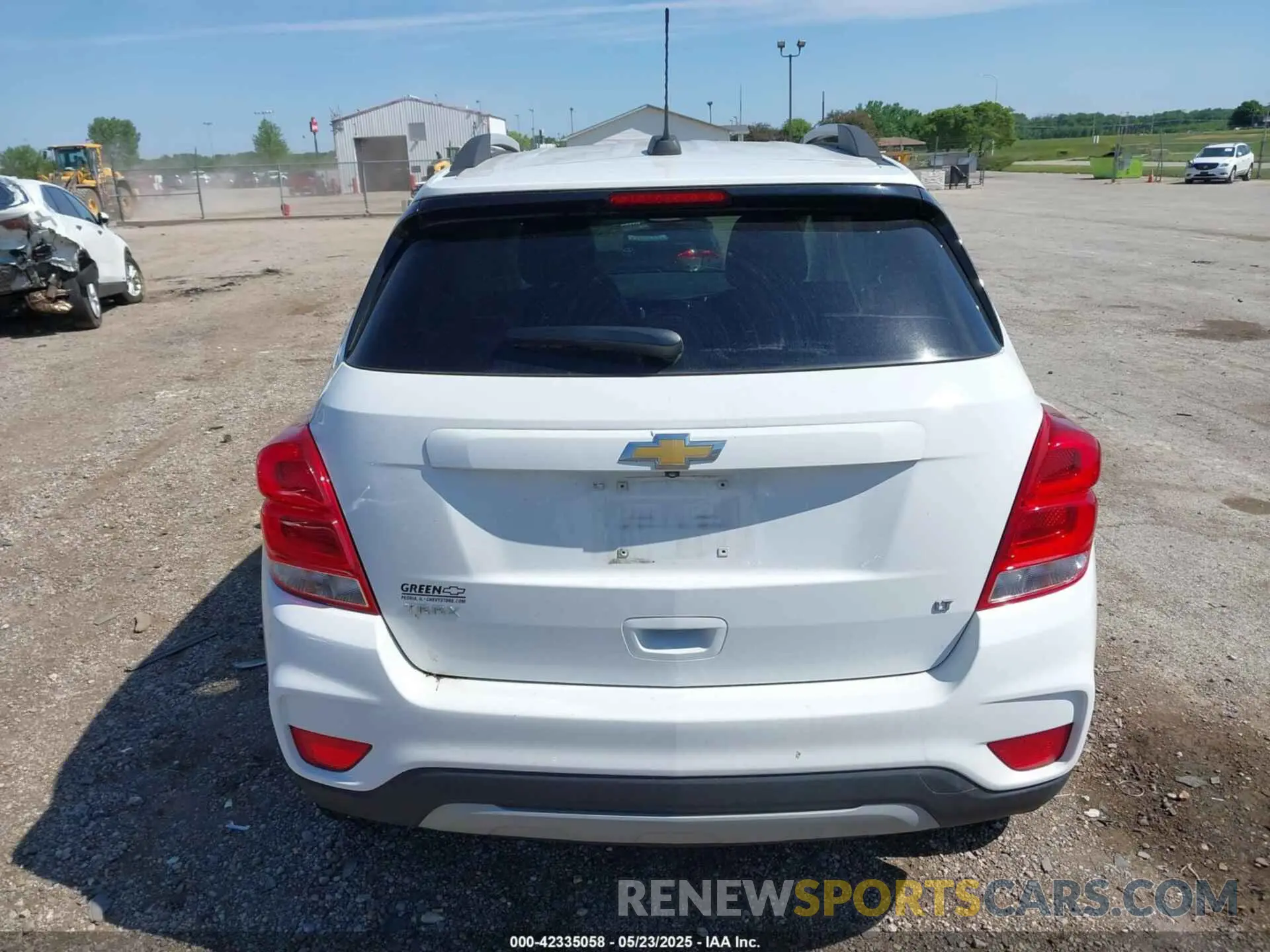 16 Photograph of a damaged car KL7CJLSB5KB771603 CHEVROLET TRAX 2019