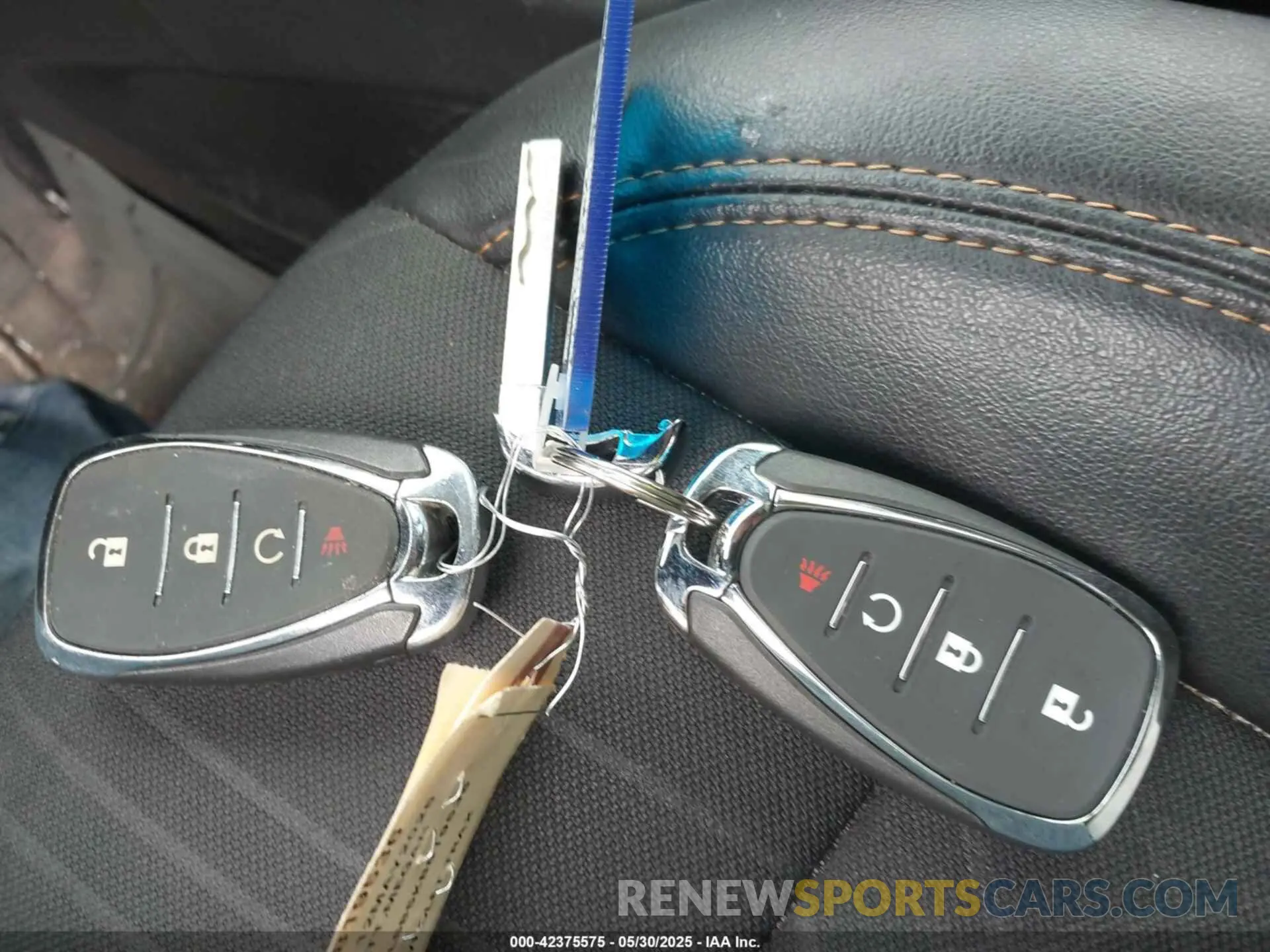 11 Photograph of a damaged car KL7CJLSB5KB819536 CHEVROLET TRAX 2019