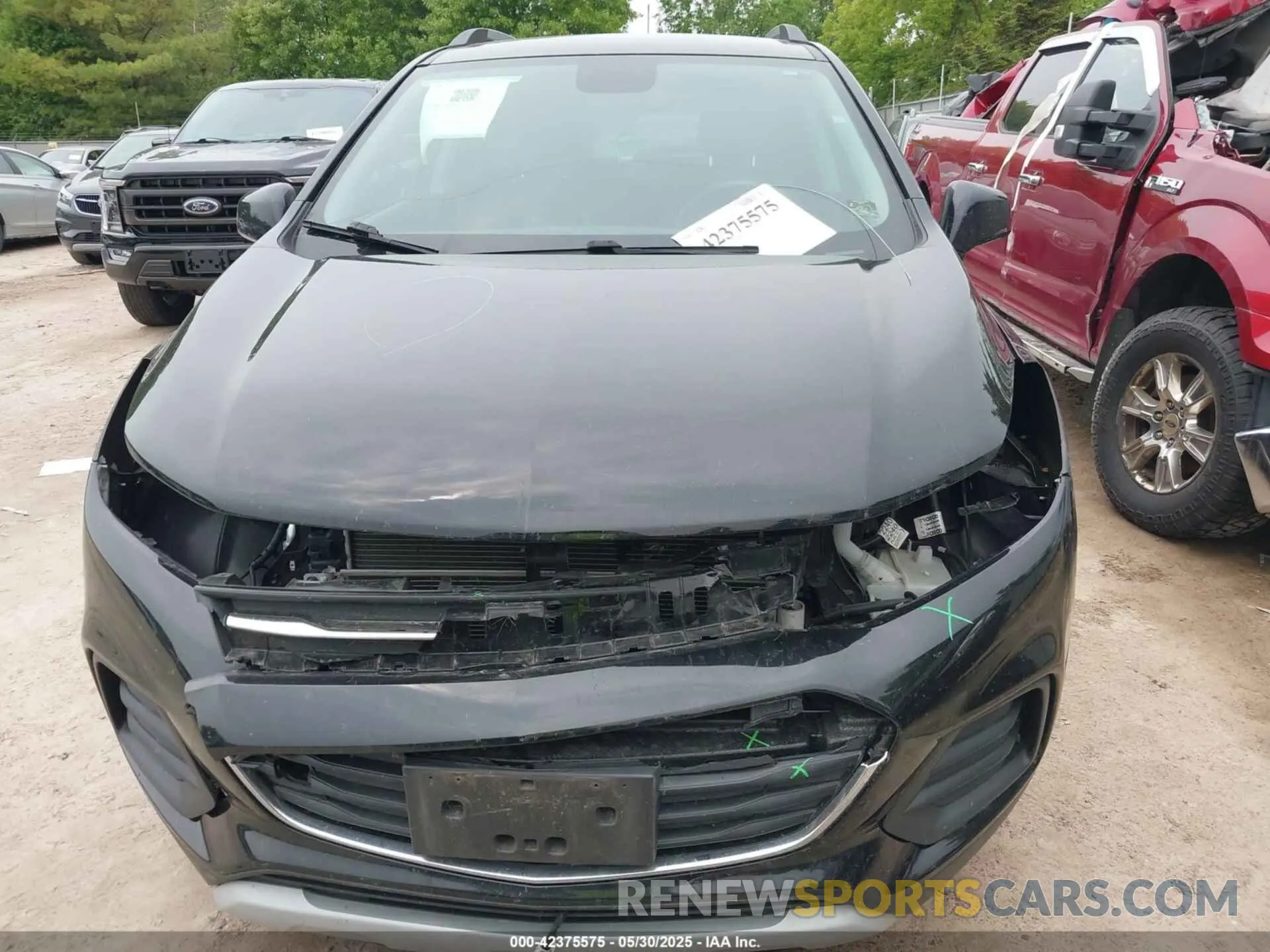 12 Photograph of a damaged car KL7CJLSB5KB819536 CHEVROLET TRAX 2019