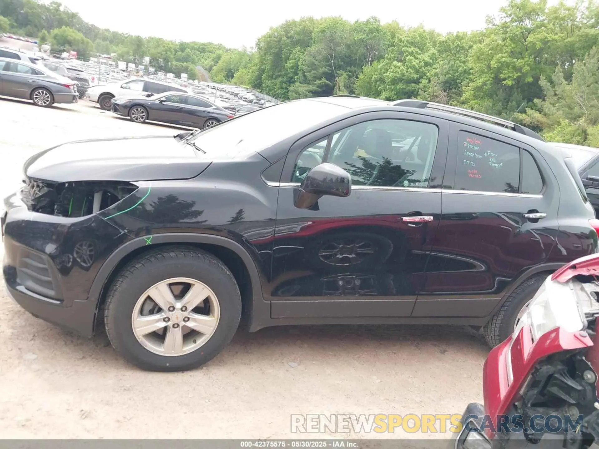 14 Photograph of a damaged car KL7CJLSB5KB819536 CHEVROLET TRAX 2019