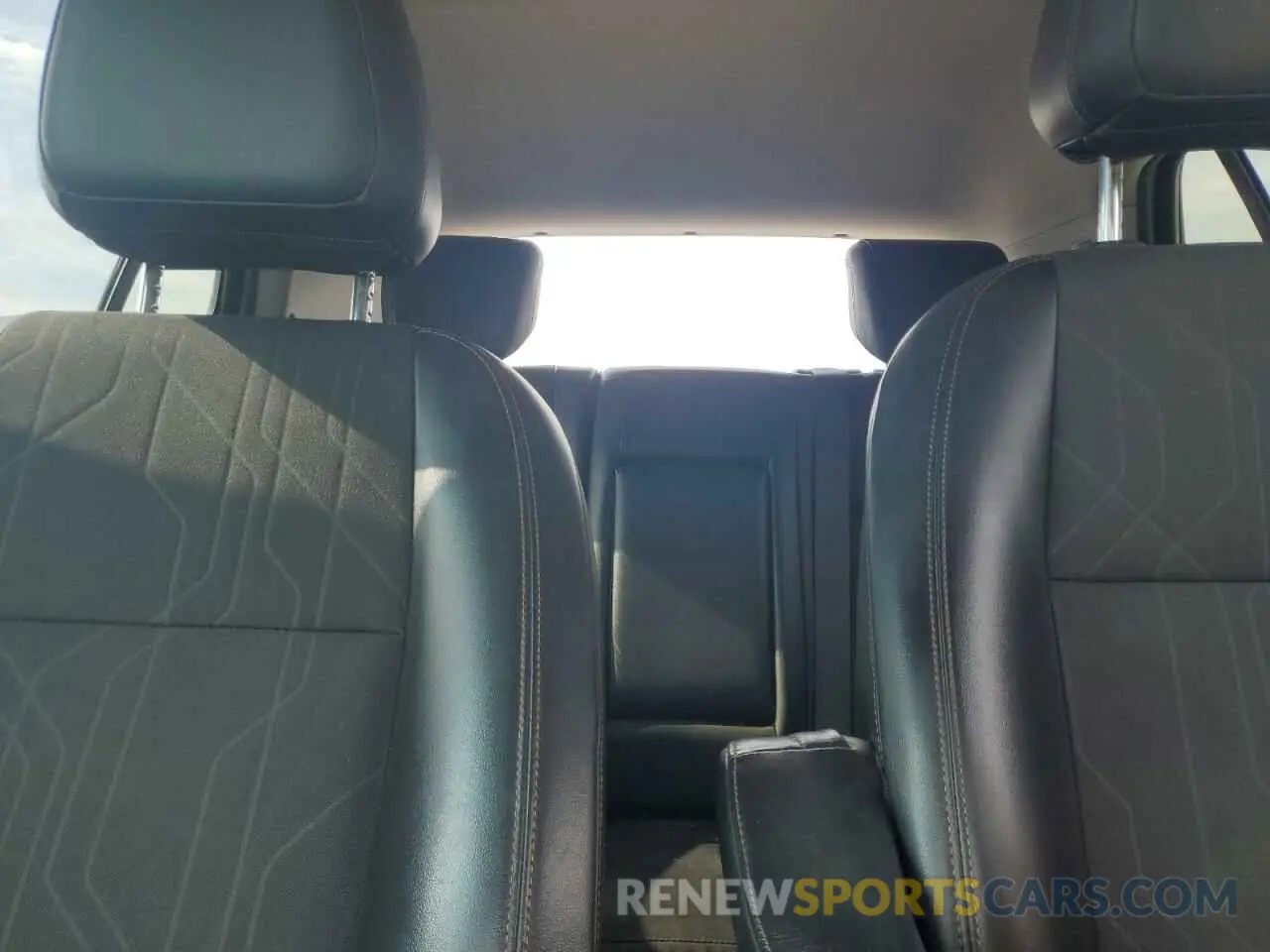 10 Photograph of a damaged car KL7CJLSB5KB855887 CHEVROLET TRAX 2019