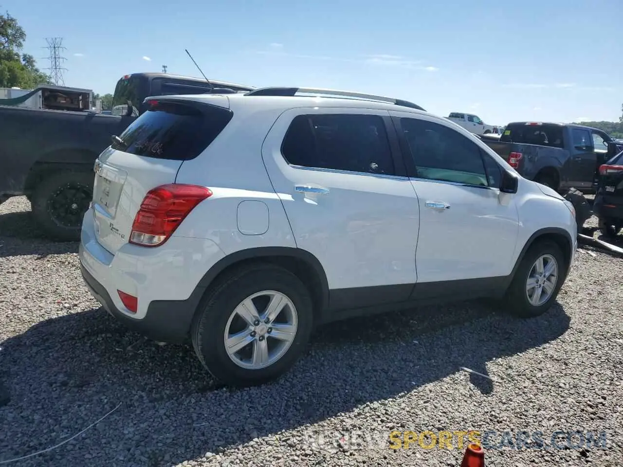 3 Photograph of a damaged car KL7CJLSB5KB913741 CHEVROLET TRAX 2019