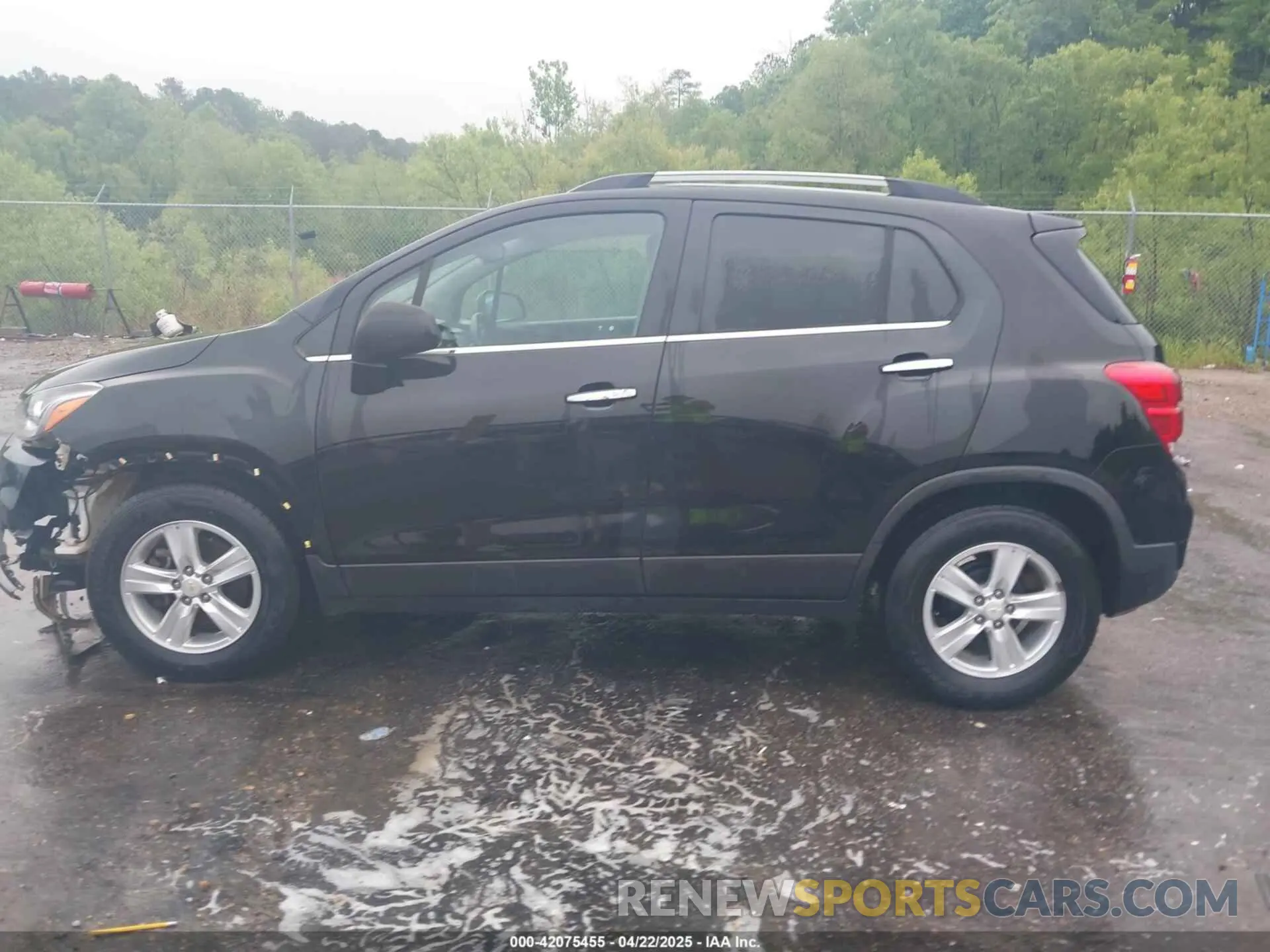 14 Photograph of a damaged car KL7CJLSB6KB734267 CHEVROLET TRAX 2019