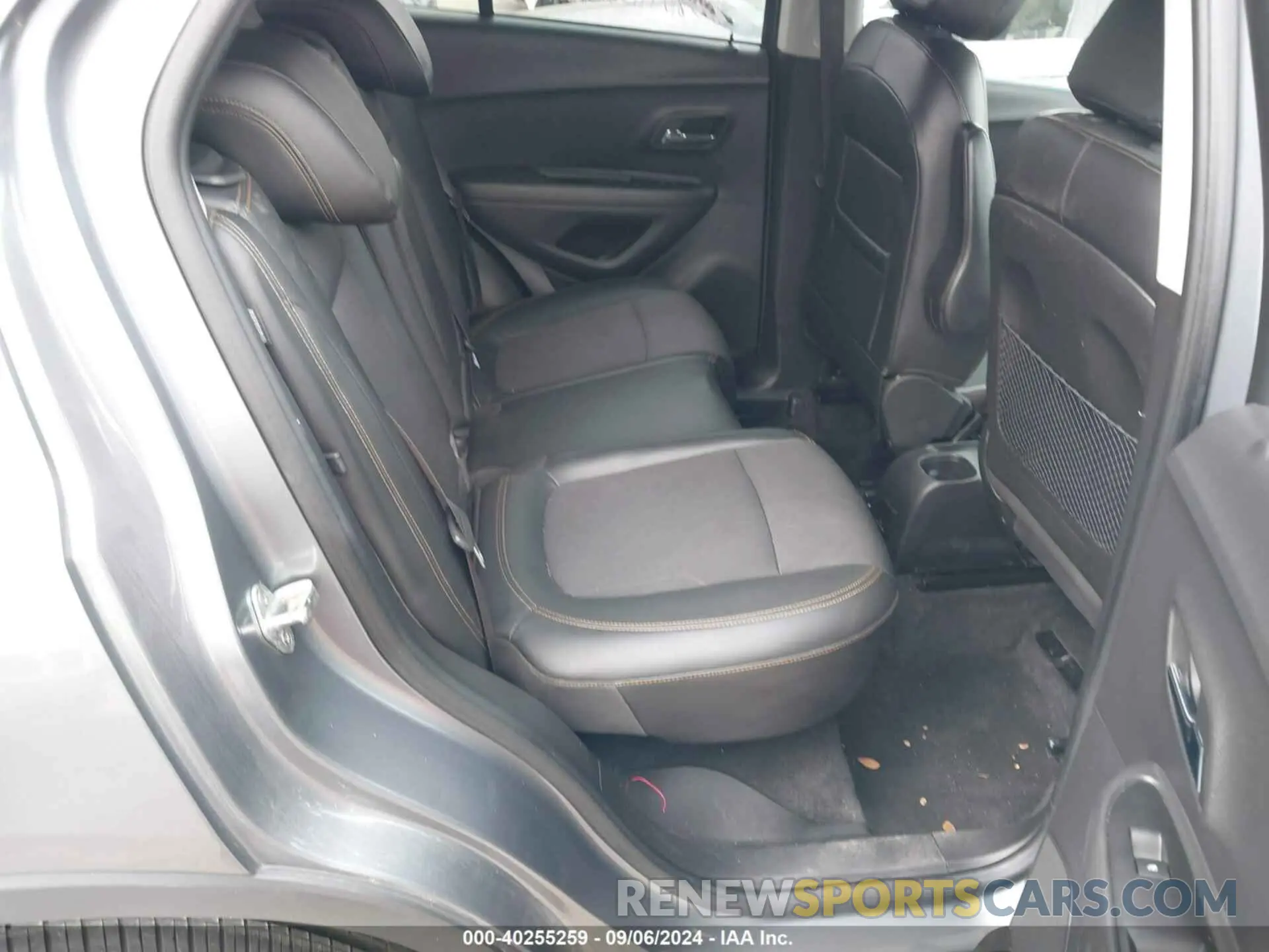 8 Photograph of a damaged car KL7CJLSB6KB802857 CHEVROLET TRAX 2019