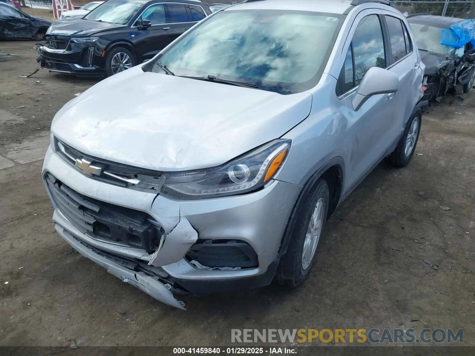 2 Photograph of a damaged car KL7CJLSB6KB912193 CHEVROLET TRAX 2019