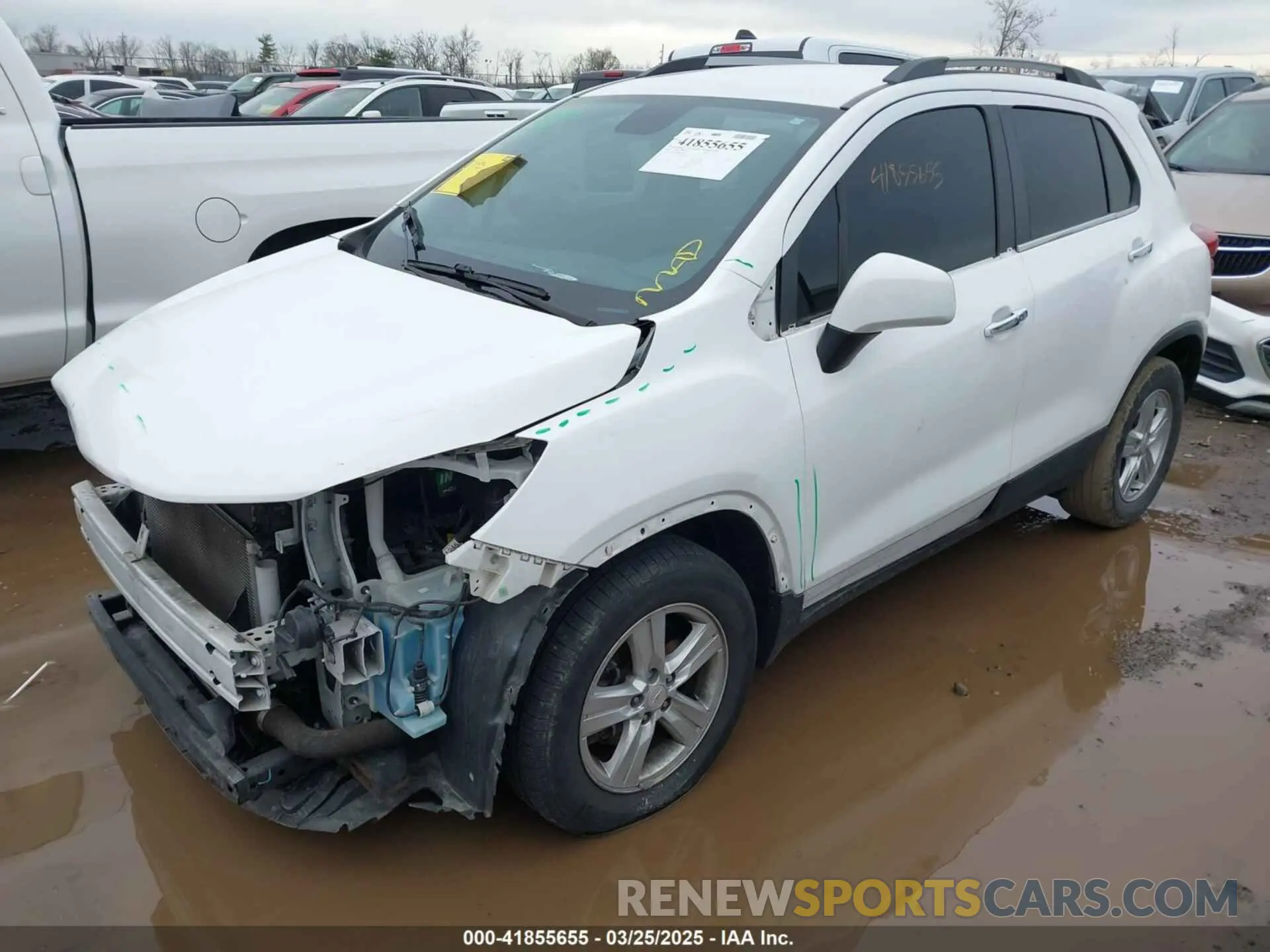 2 Photograph of a damaged car KL7CJLSB6KB913781 CHEVROLET TRAX 2019
