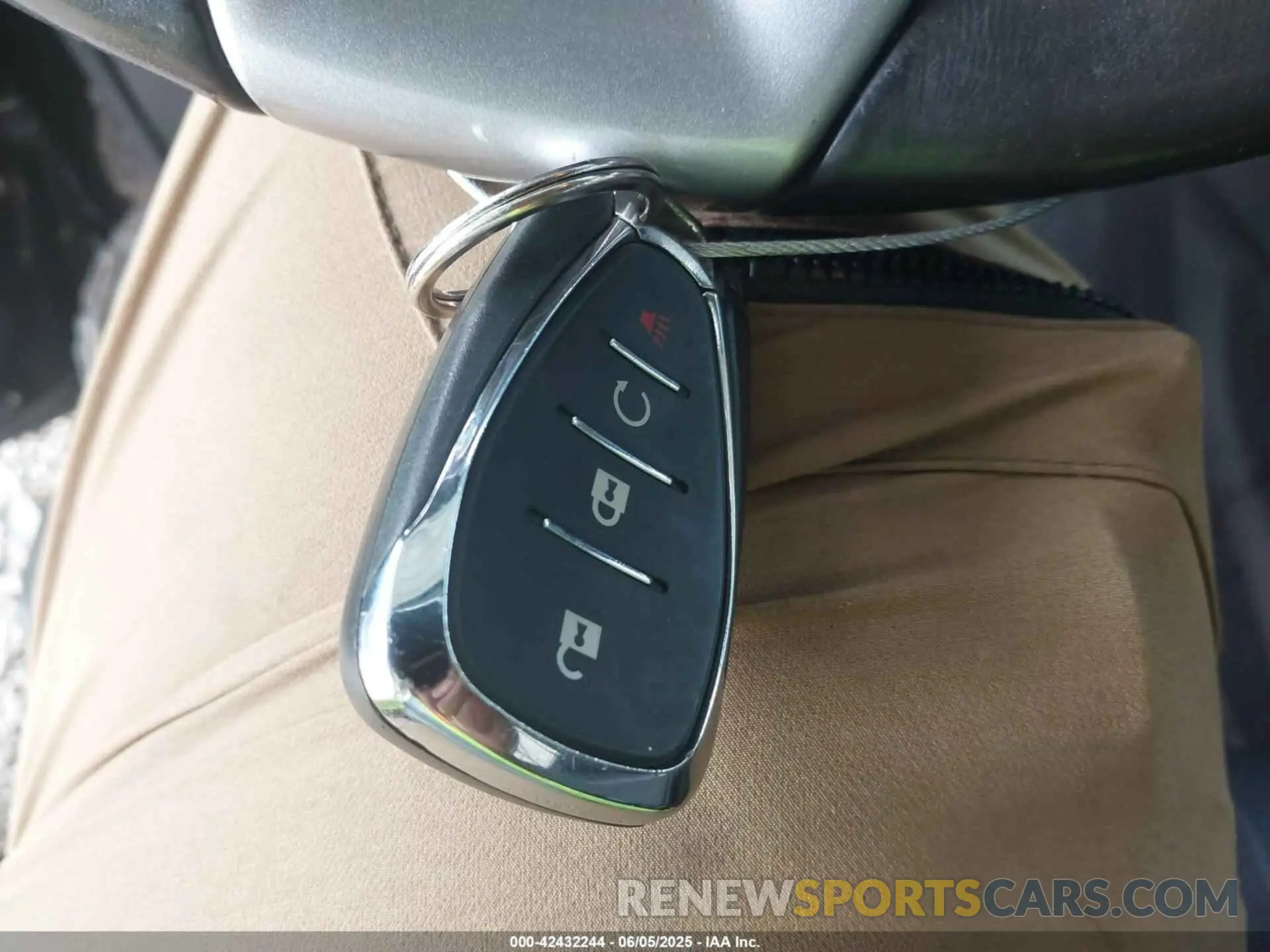 11 Photograph of a damaged car KL7CJLSB7KB744032 CHEVROLET TRAX 2019