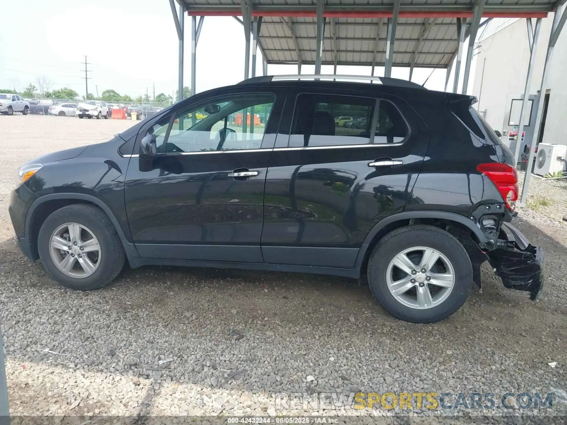 14 Photograph of a damaged car KL7CJLSB7KB744032 CHEVROLET TRAX 2019