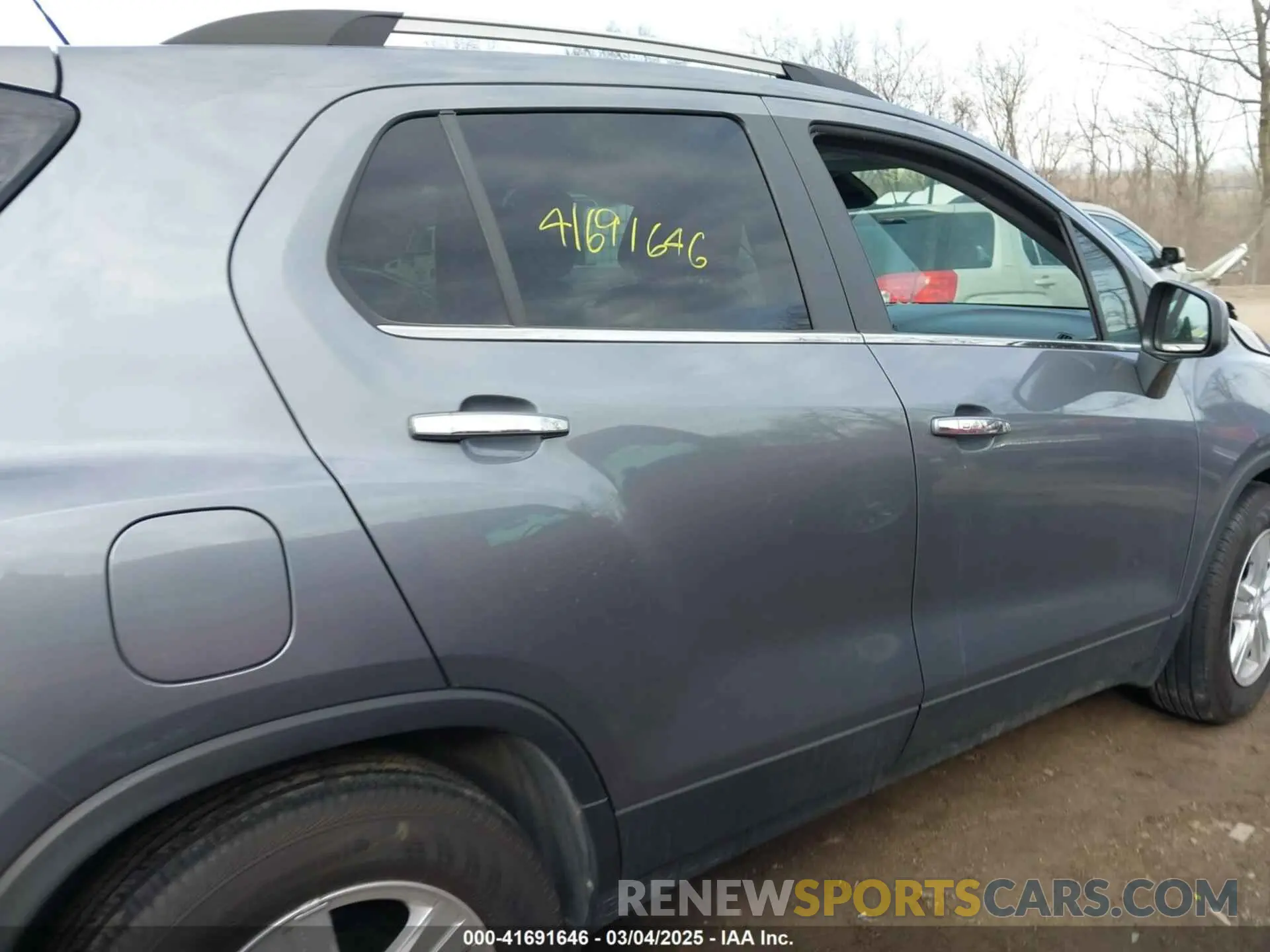 12 Photograph of a damaged car KL7CJLSB7KB744533 CHEVROLET TRAX 2019