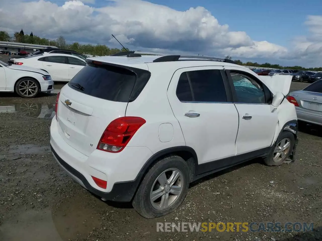 3 Photograph of a damaged car KL7CJLSB7KB819800 CHEVROLET TRAX 2019