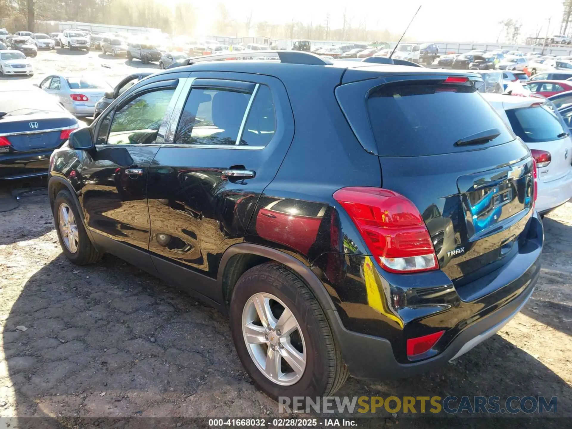 3 Photograph of a damaged car KL7CJLSB7KB825323 CHEVROLET TRAX 2019