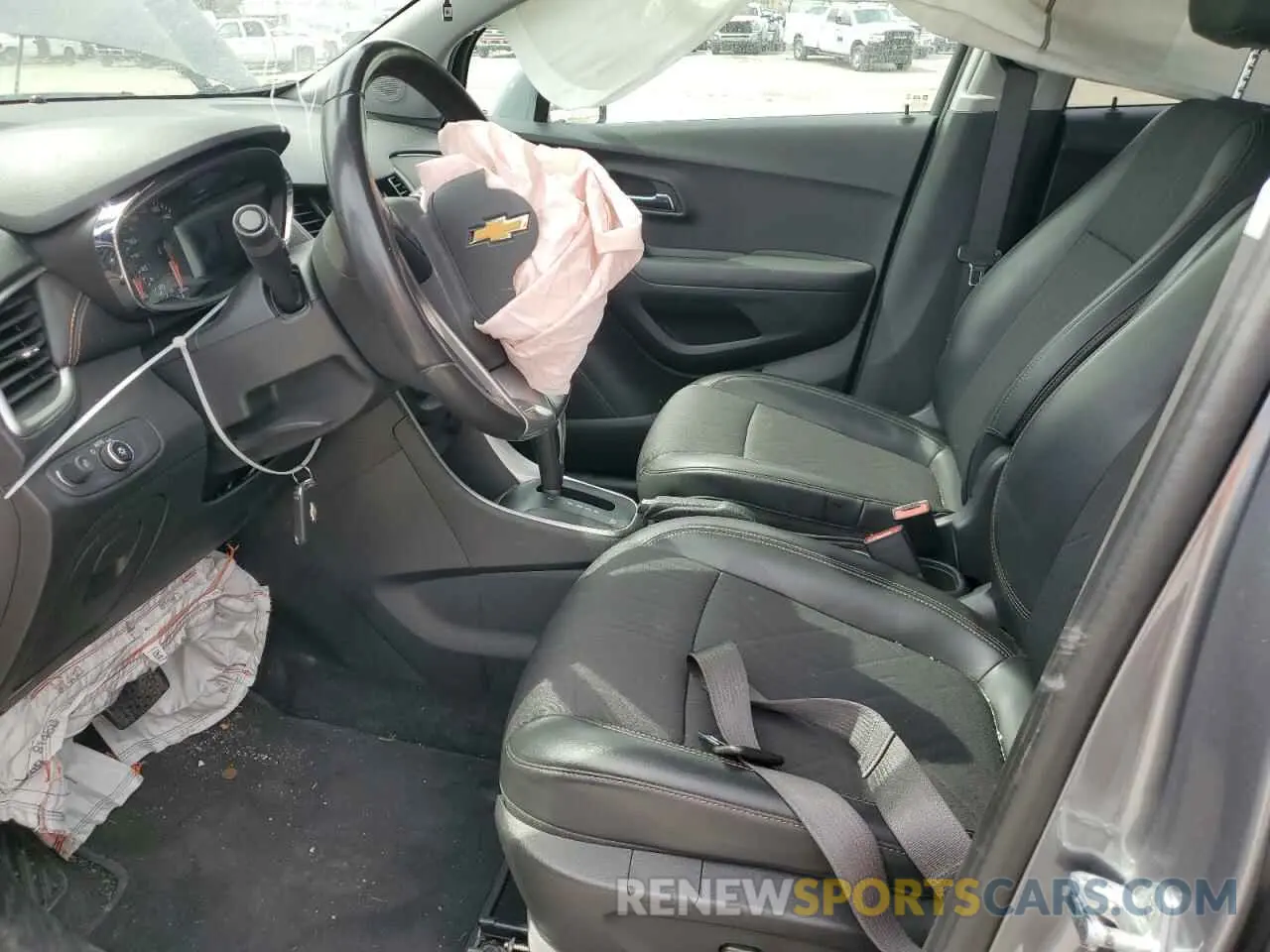 7 Photograph of a damaged car KL7CJLSB7KB921128 CHEVROLET TRAX 2019