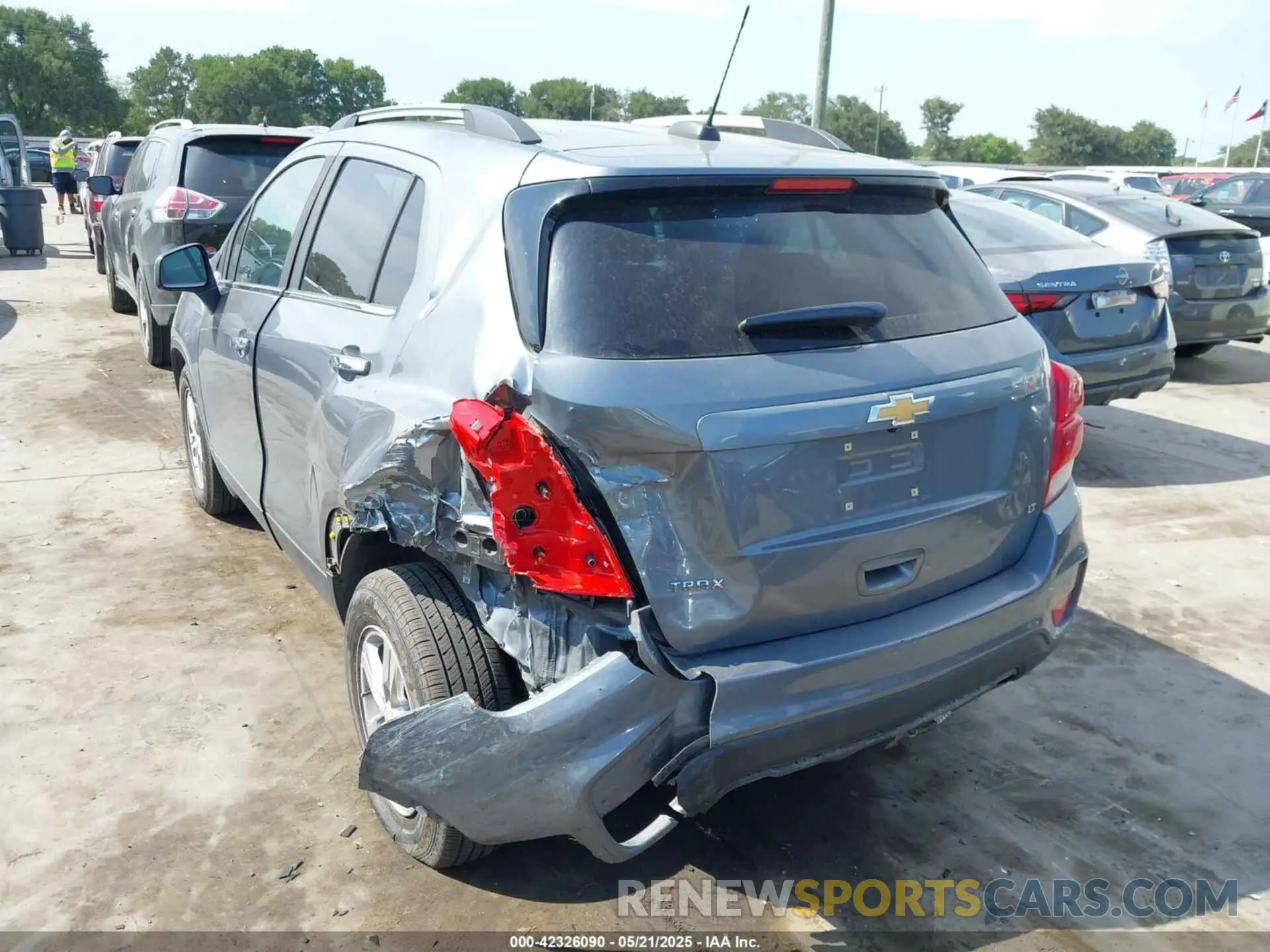 3 Photograph of a damaged car KL7CJLSB7KB928239 CHEVROLET TRAX 2019