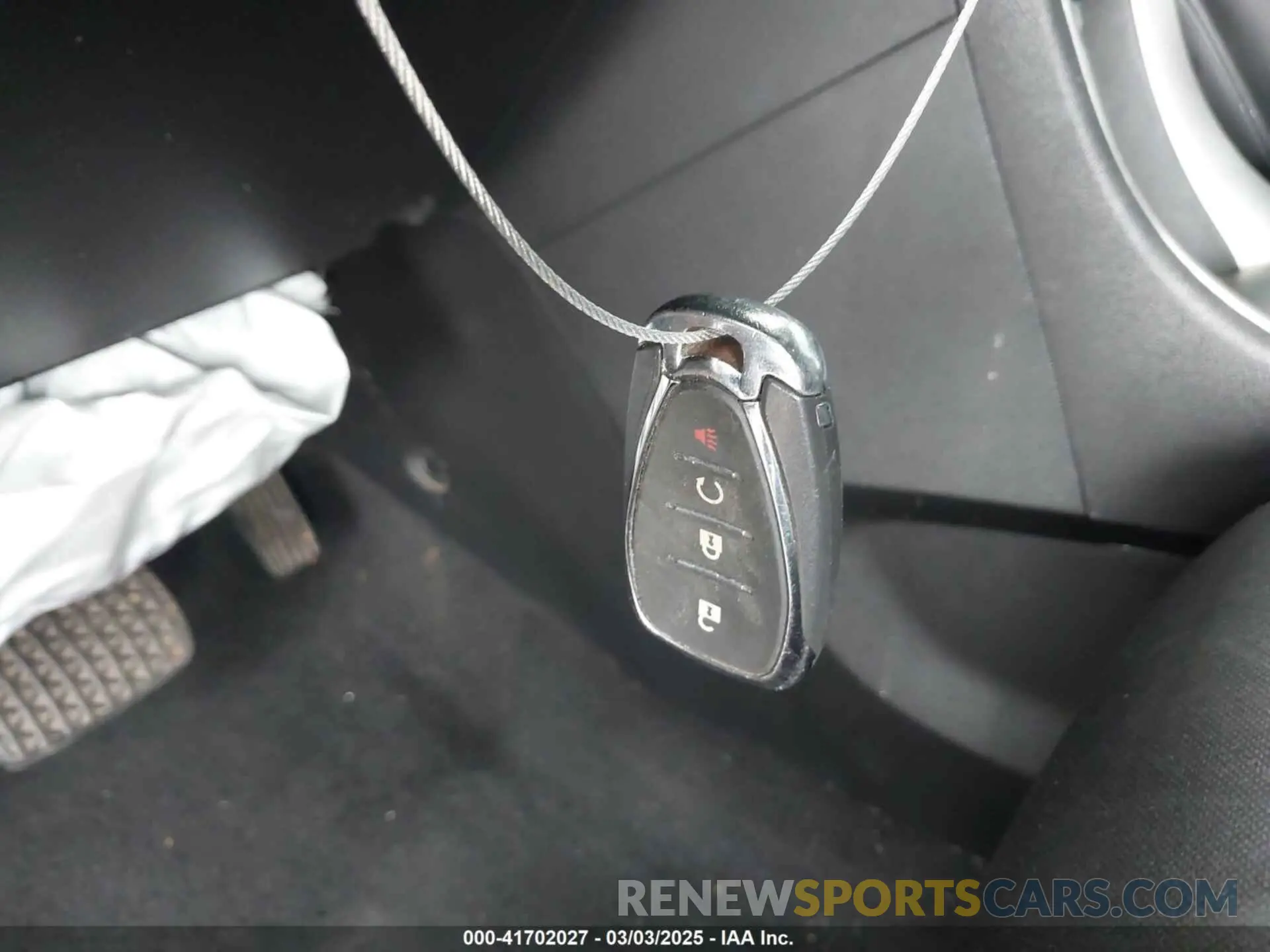 11 Photograph of a damaged car KL7CJLSB7KB954386 CHEVROLET TRAX 2019