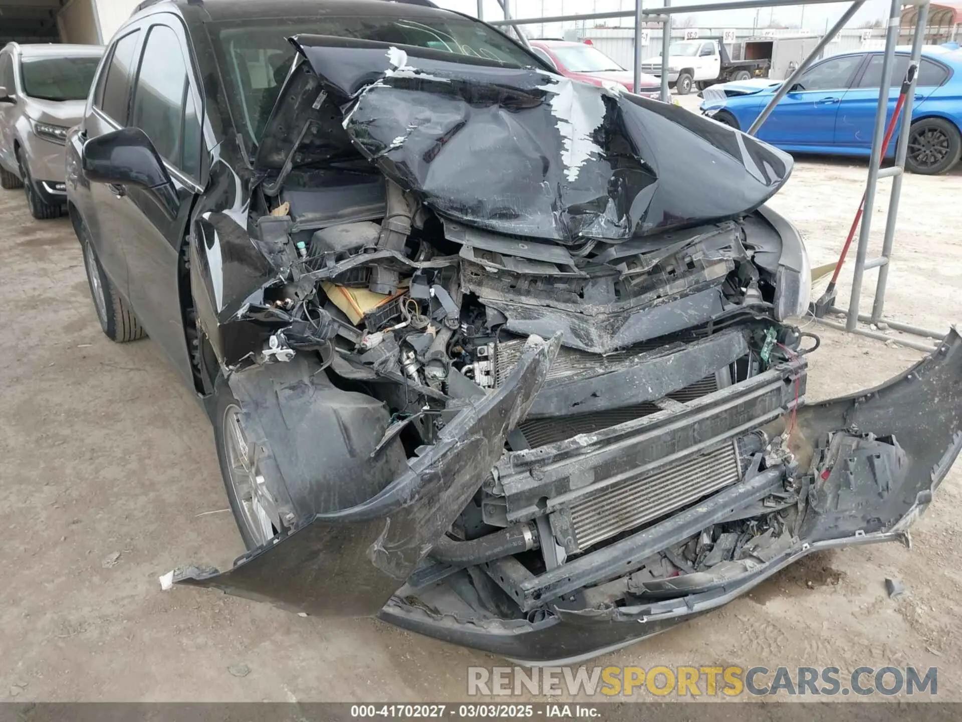 6 Photograph of a damaged car KL7CJLSB7KB954386 CHEVROLET TRAX 2019