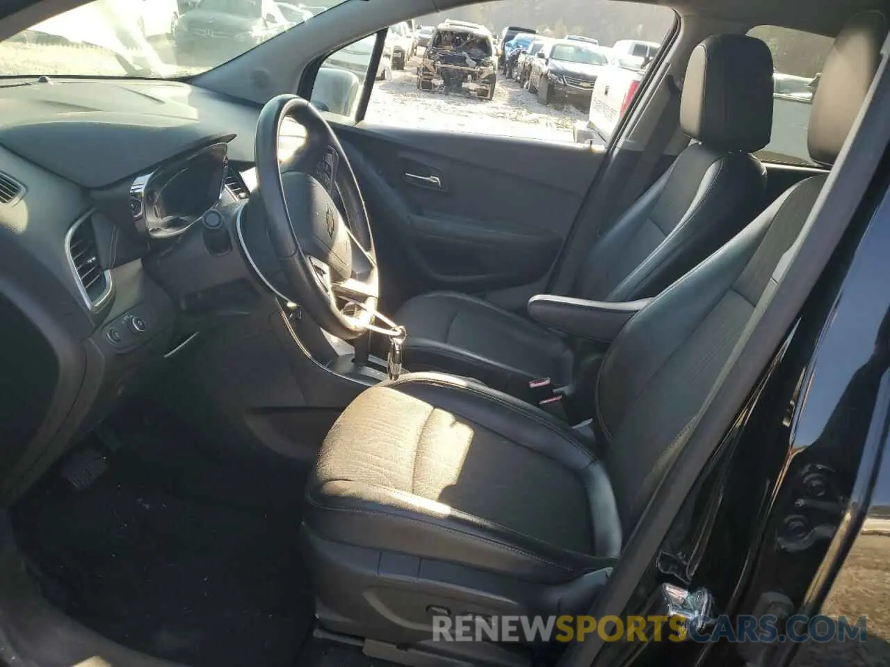 7 Photograph of a damaged car KL7CJLSB8KB908727 CHEVROLET TRAX 2019