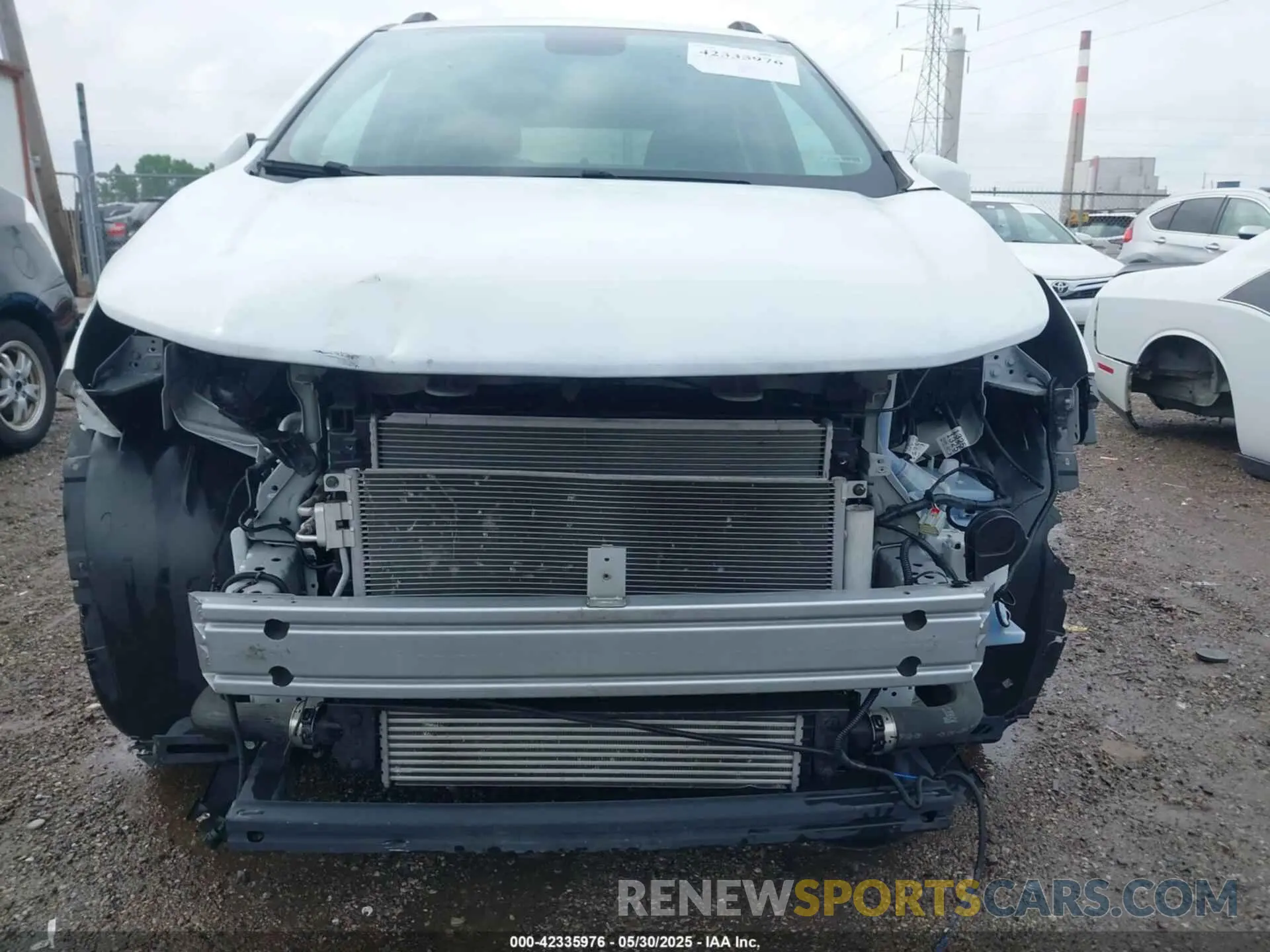 13 Photograph of a damaged car KL7CJLSB8KB912566 CHEVROLET TRAX 2019