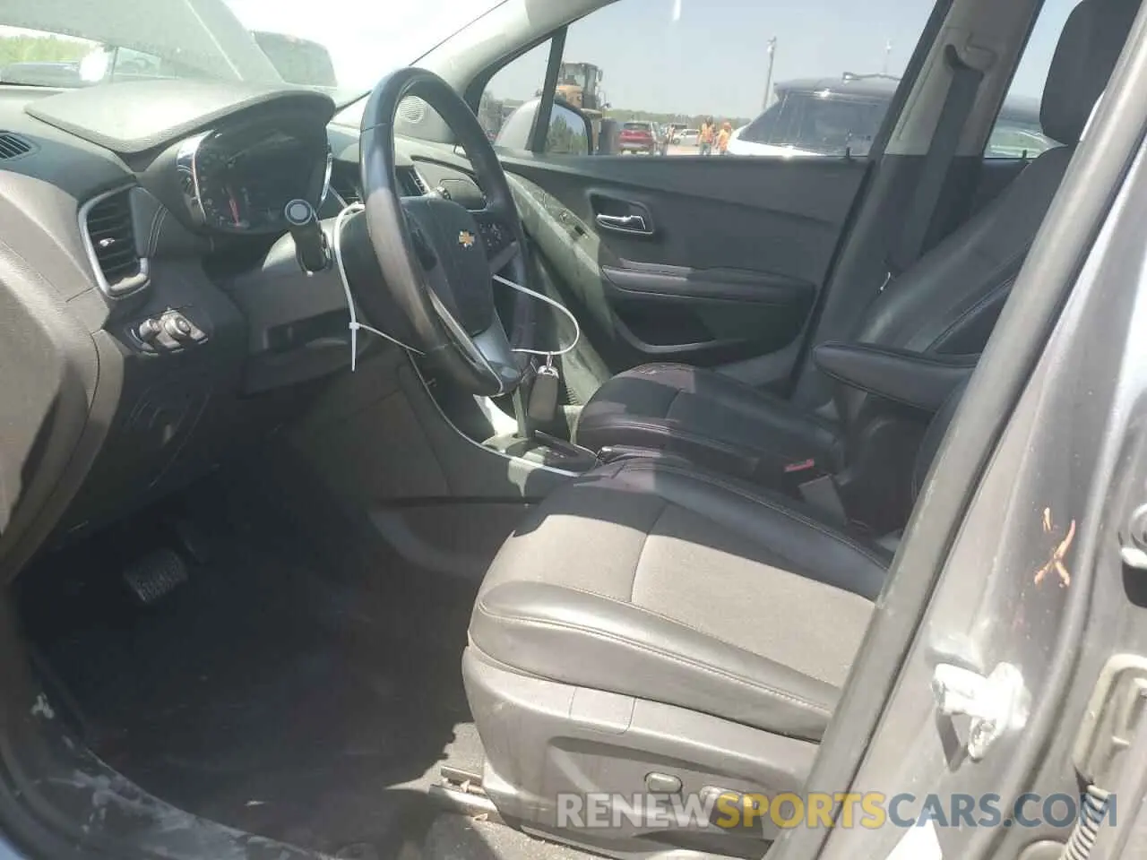 7 Photograph of a damaged car KL7CJLSB8KB941288 CHEVROLET TRAX 2019