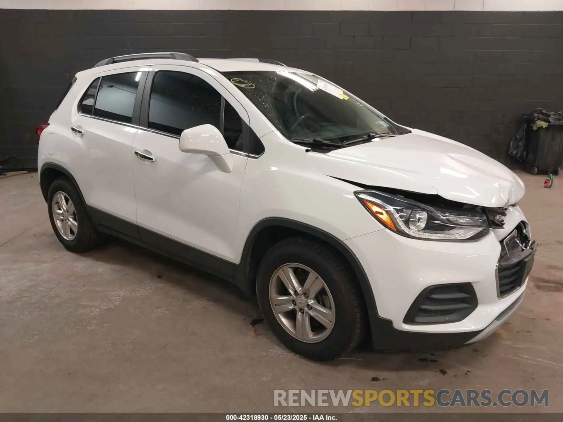 1 Photograph of a damaged car KL7CJLSB9KB831883 CHEVROLET TRAX 2019
