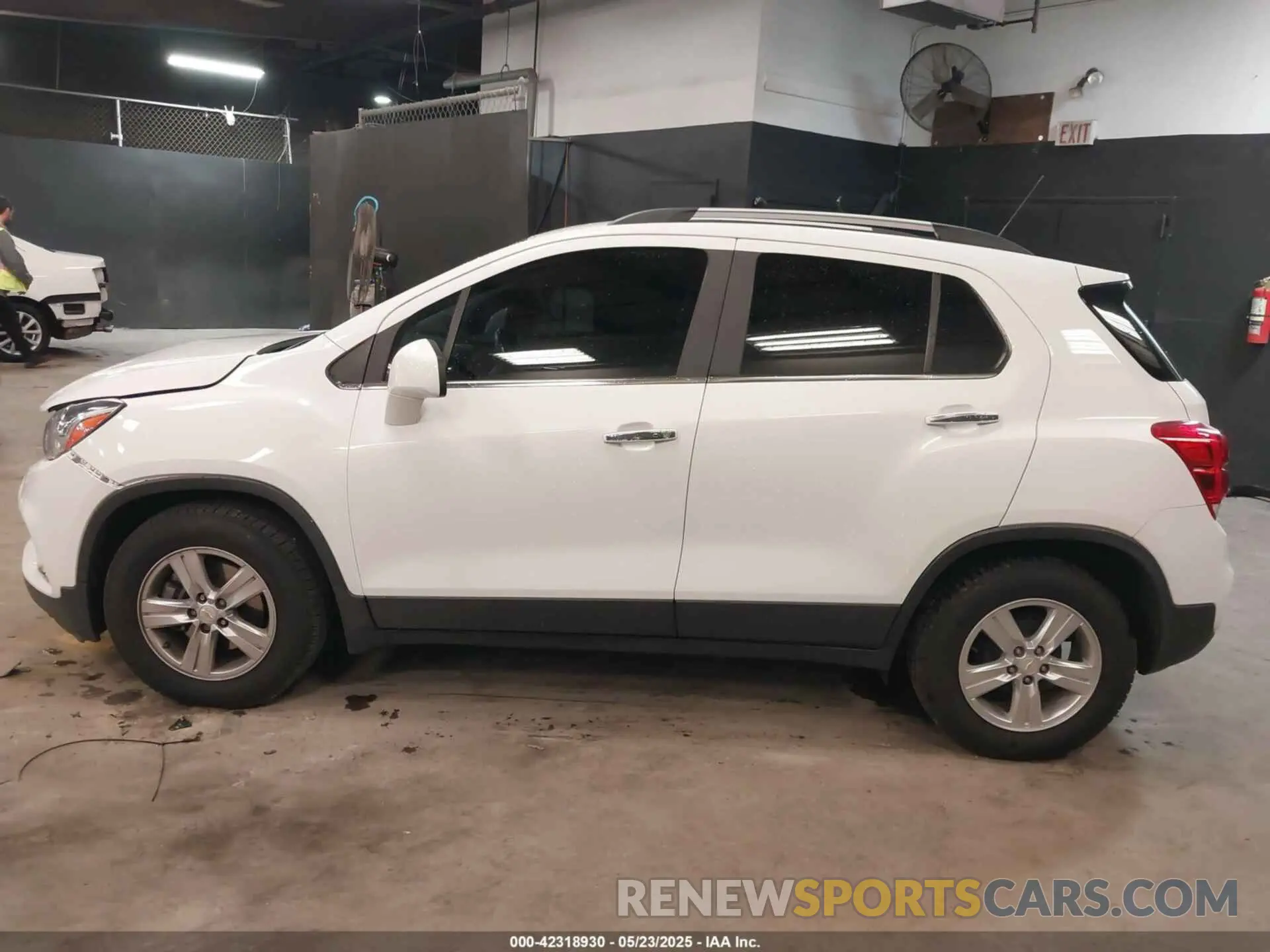 14 Photograph of a damaged car KL7CJLSB9KB831883 CHEVROLET TRAX 2019