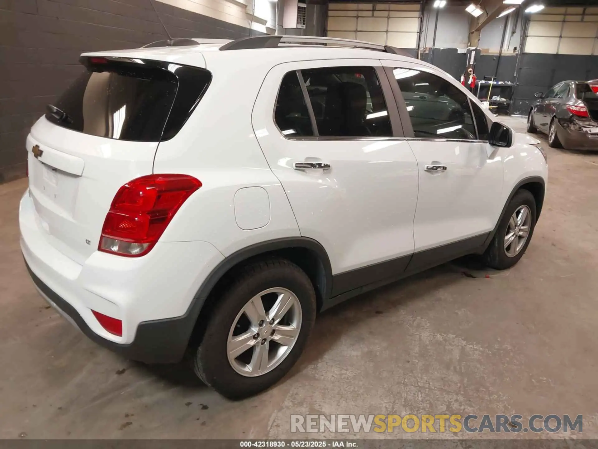 4 Photograph of a damaged car KL7CJLSB9KB831883 CHEVROLET TRAX 2019